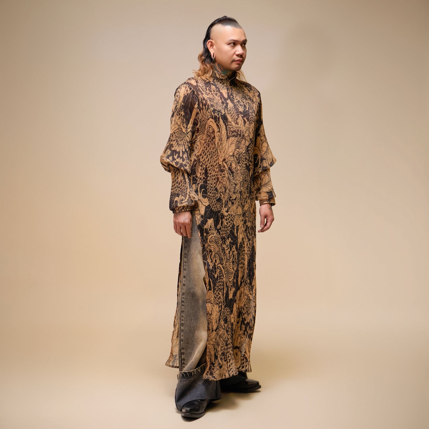 tattoo-pleated-ao-dai ducstudio astoud