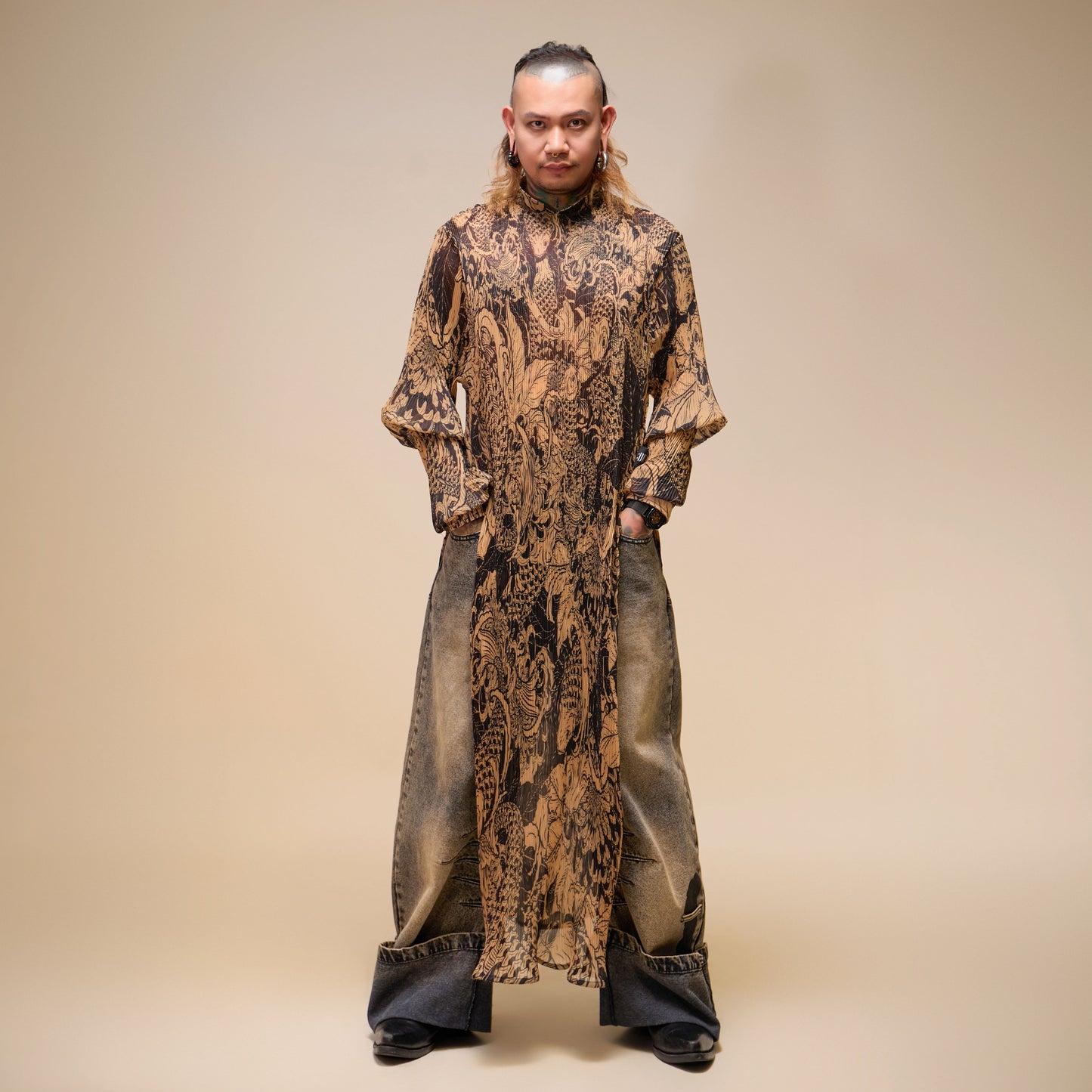 tattoo-pleated-ao-dai ducstudio astoud