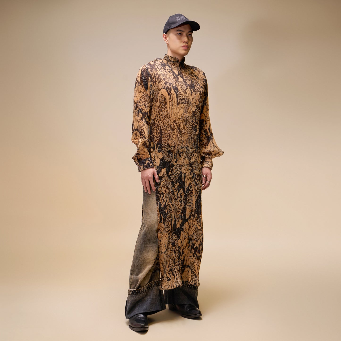 tattoo-pleated-ao-dai ducstudio astoud