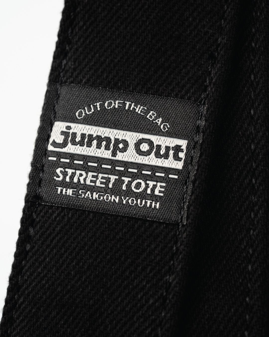 strap-3-tote-full-black-denim jump out astoud