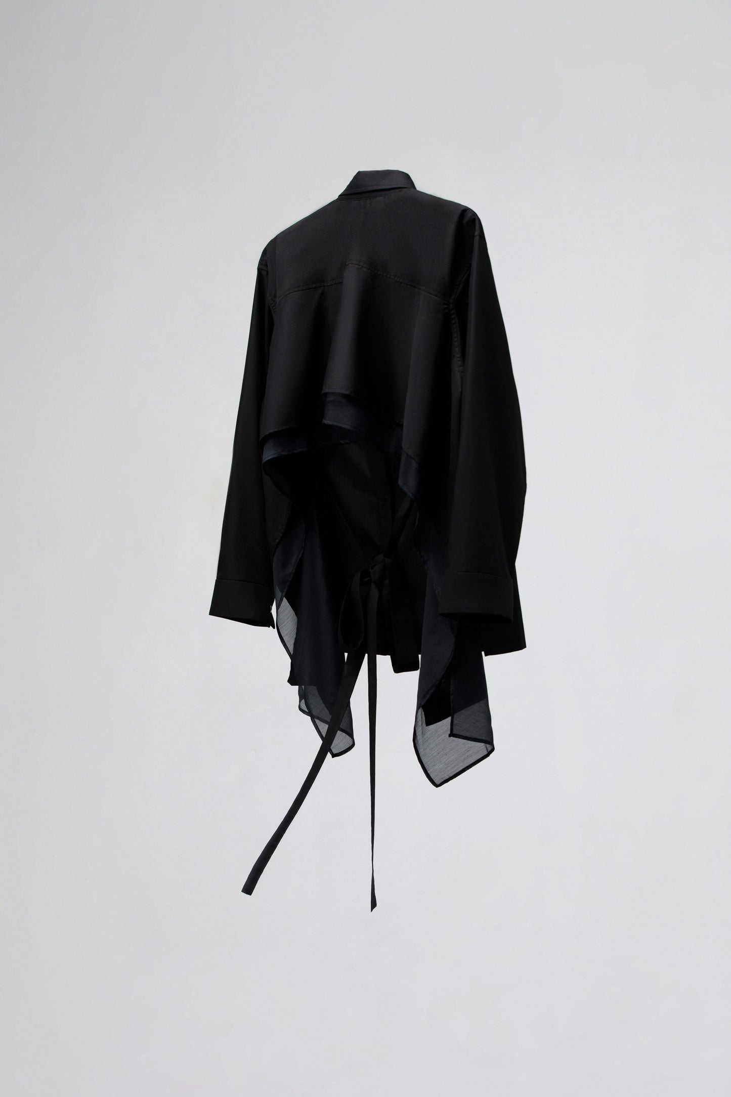 lẳng-lơ-open-back-tied-shirt-black-caostu-astoud