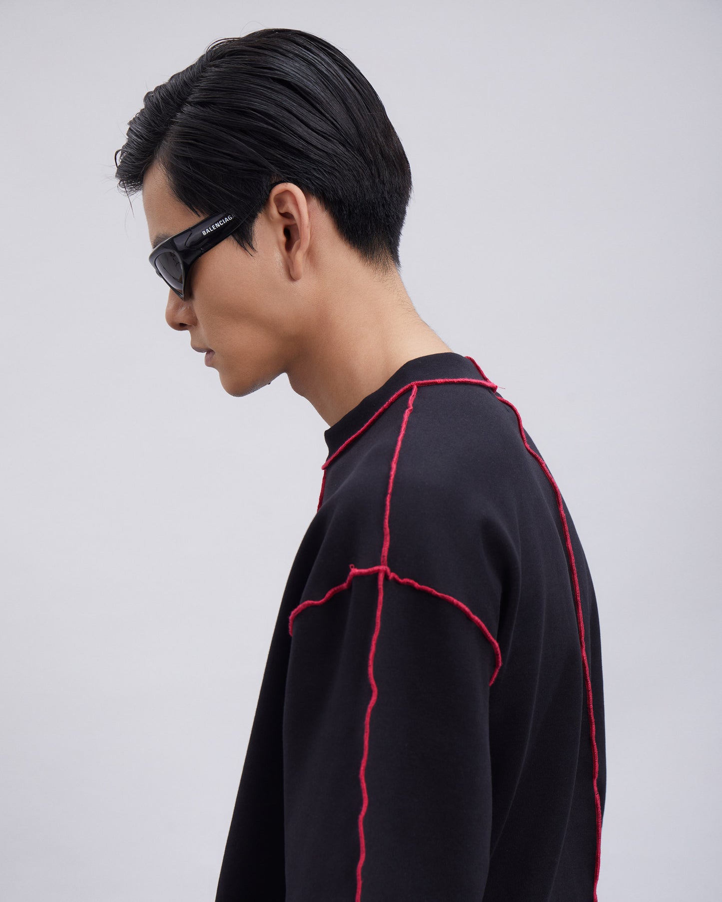 ribbed-border-tee-black-caostu-astoud