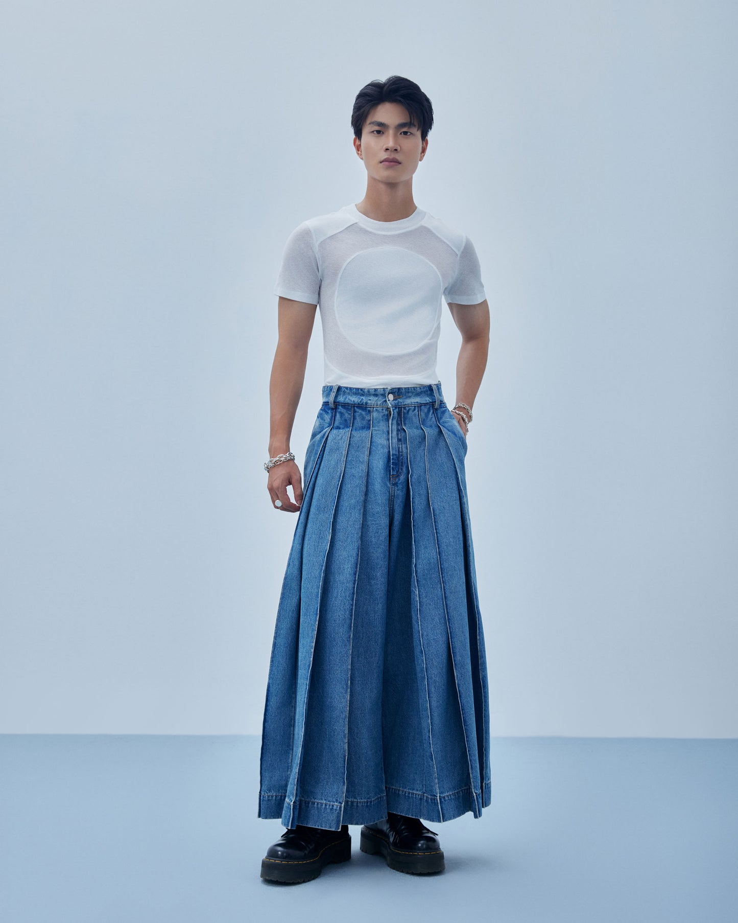 pleated-jeans-CAOSTU-astoud