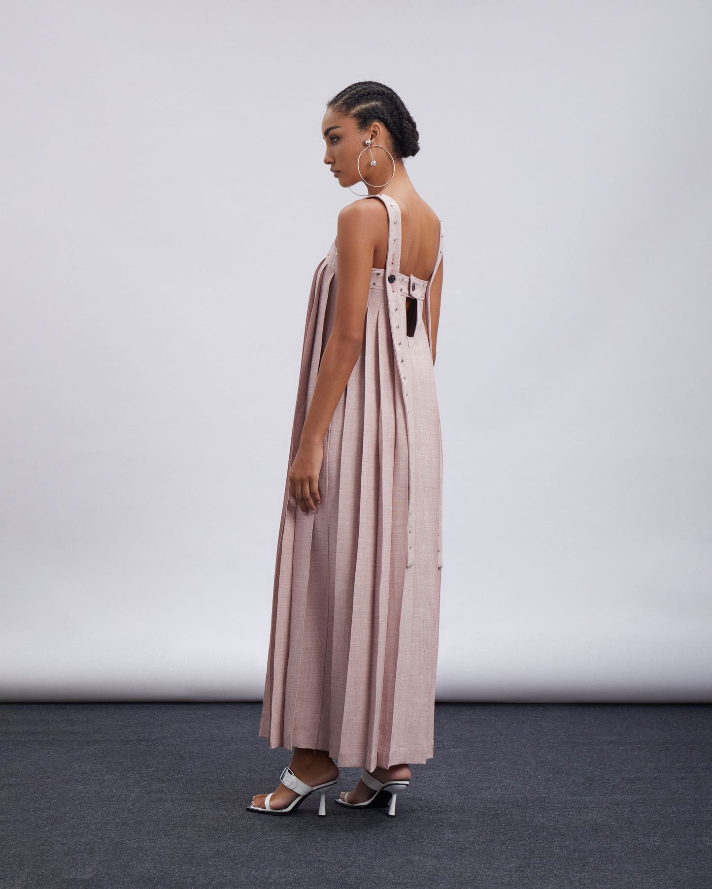 pleated-maxi-dress-caostu-pink-astoud