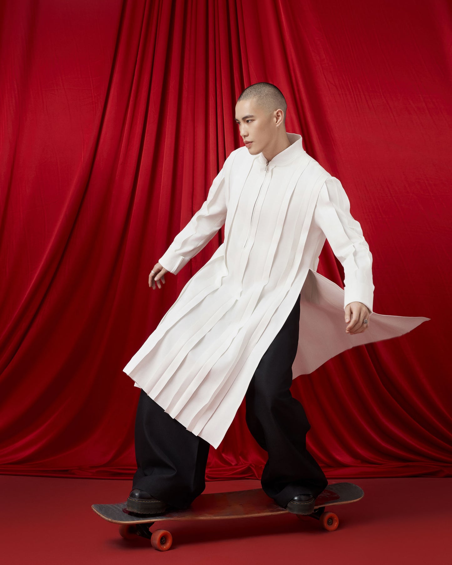 bomber-ao-dai-white-CAOSTU-ASTOUD