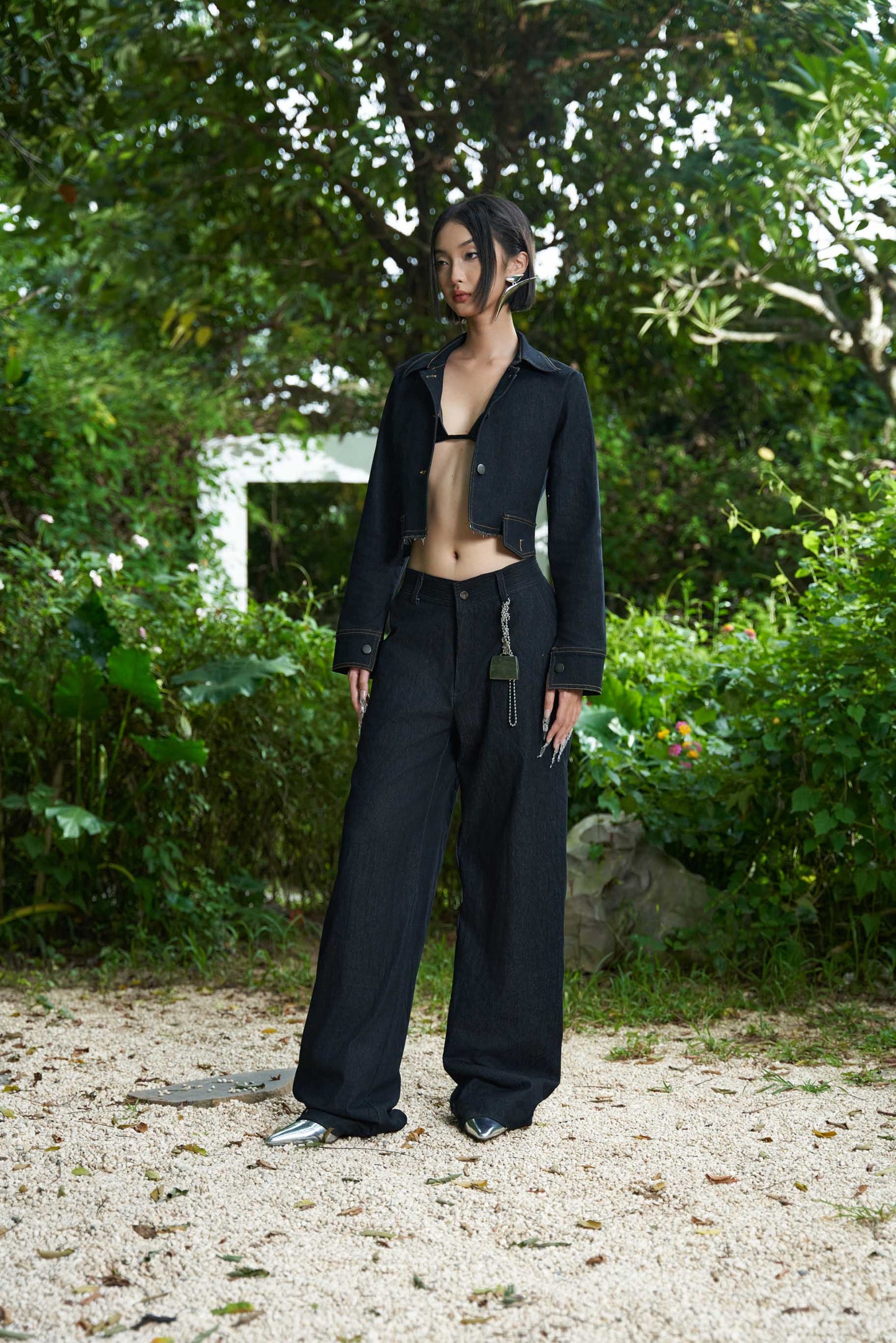 real-raw-denim-pants-DAC-EMBELLISH-astoud