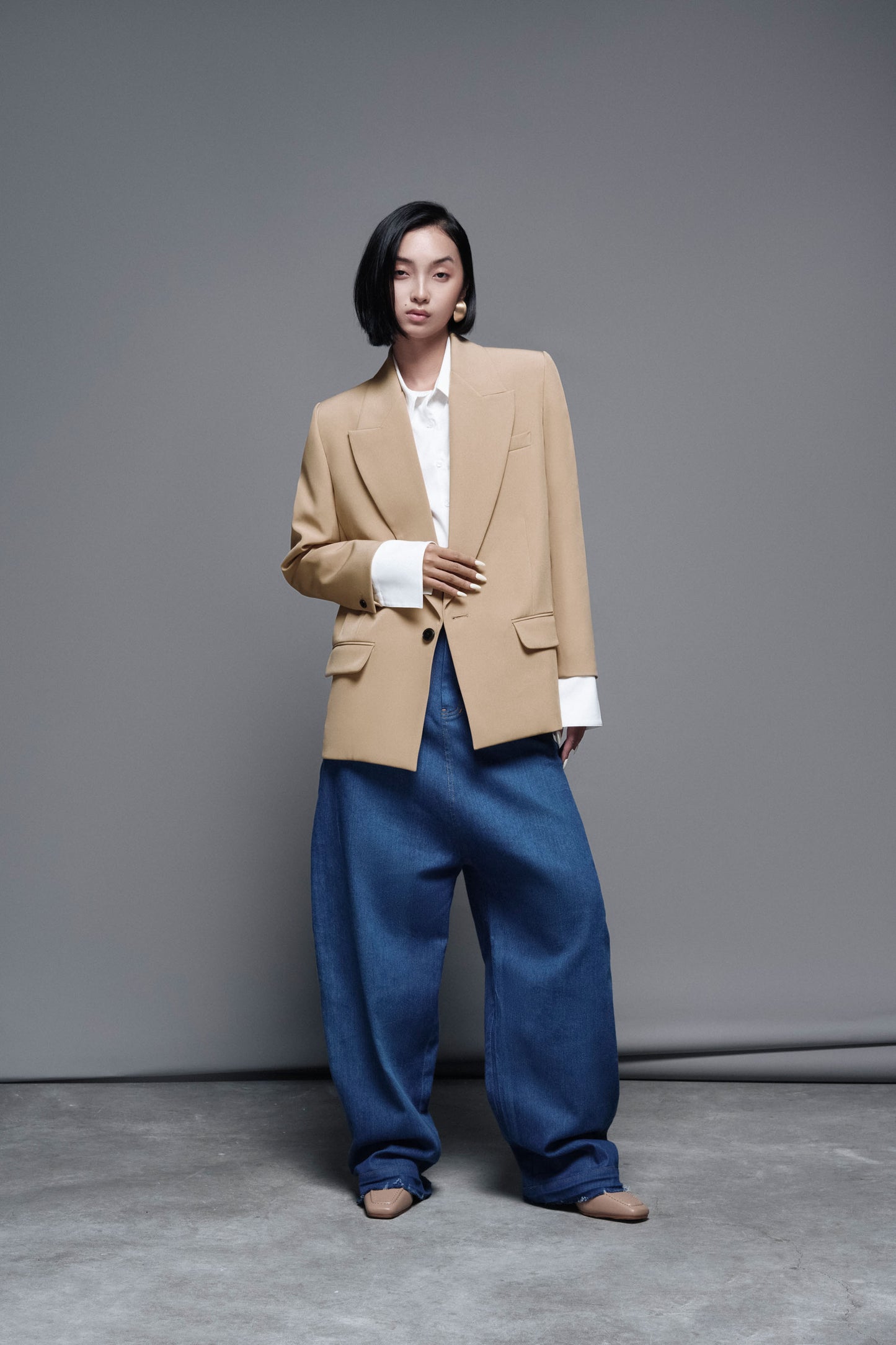 blue-baggy-curved-leg-jeans-FORTYTHREE-ASTOUD