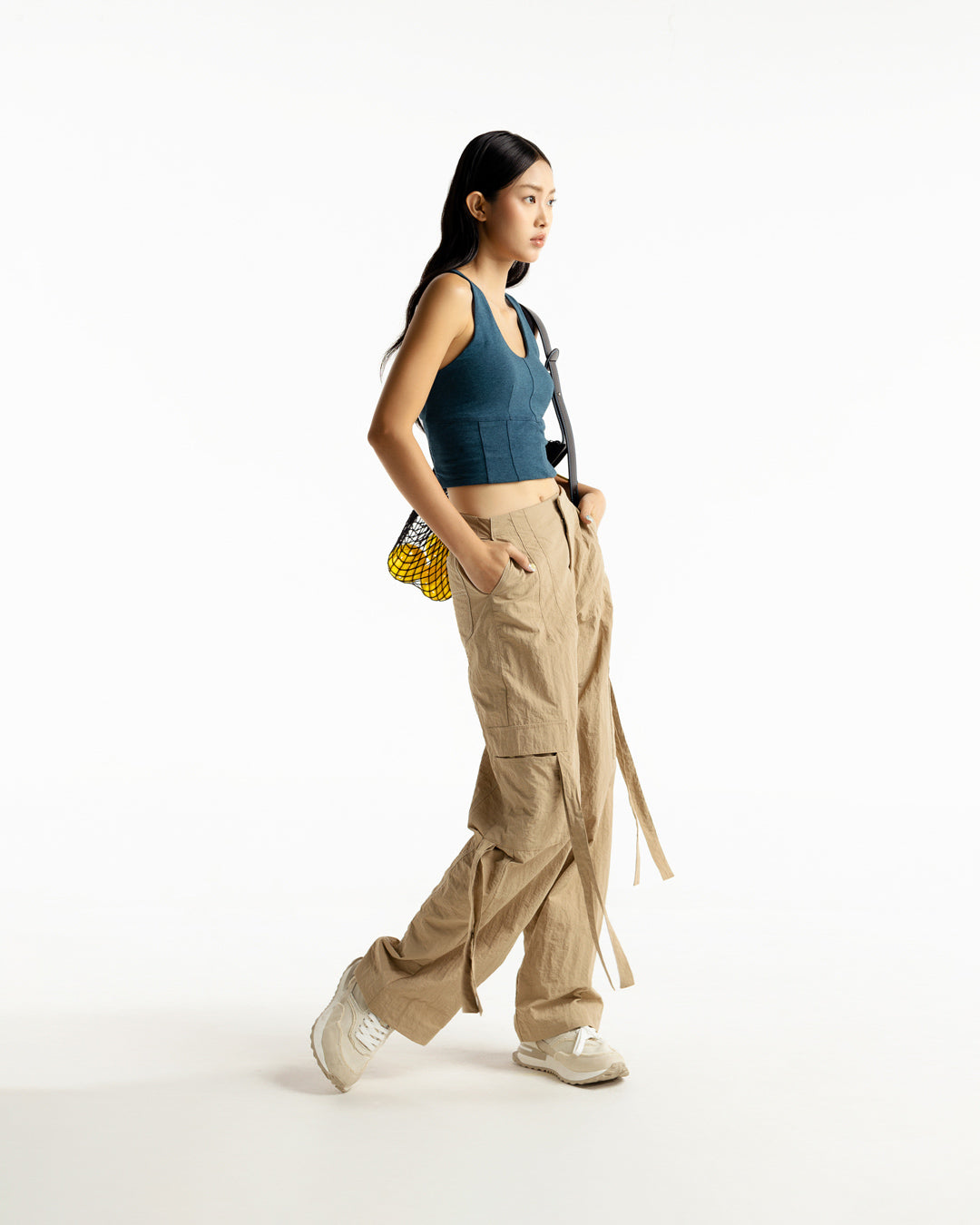 beige-chieu-ta-pants profilemomo astoud