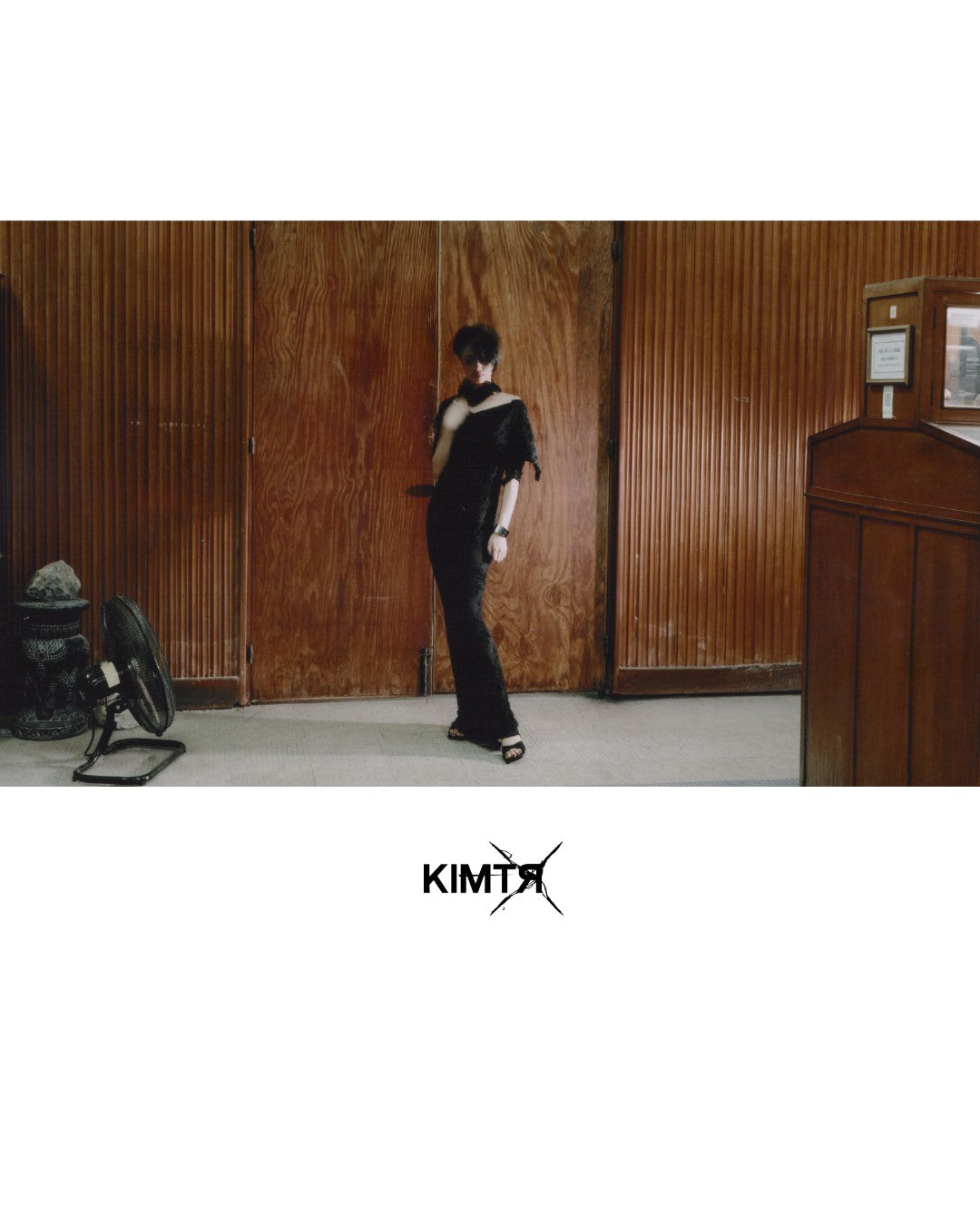 dropped-shoulder-velvet-dress kimtr astoud