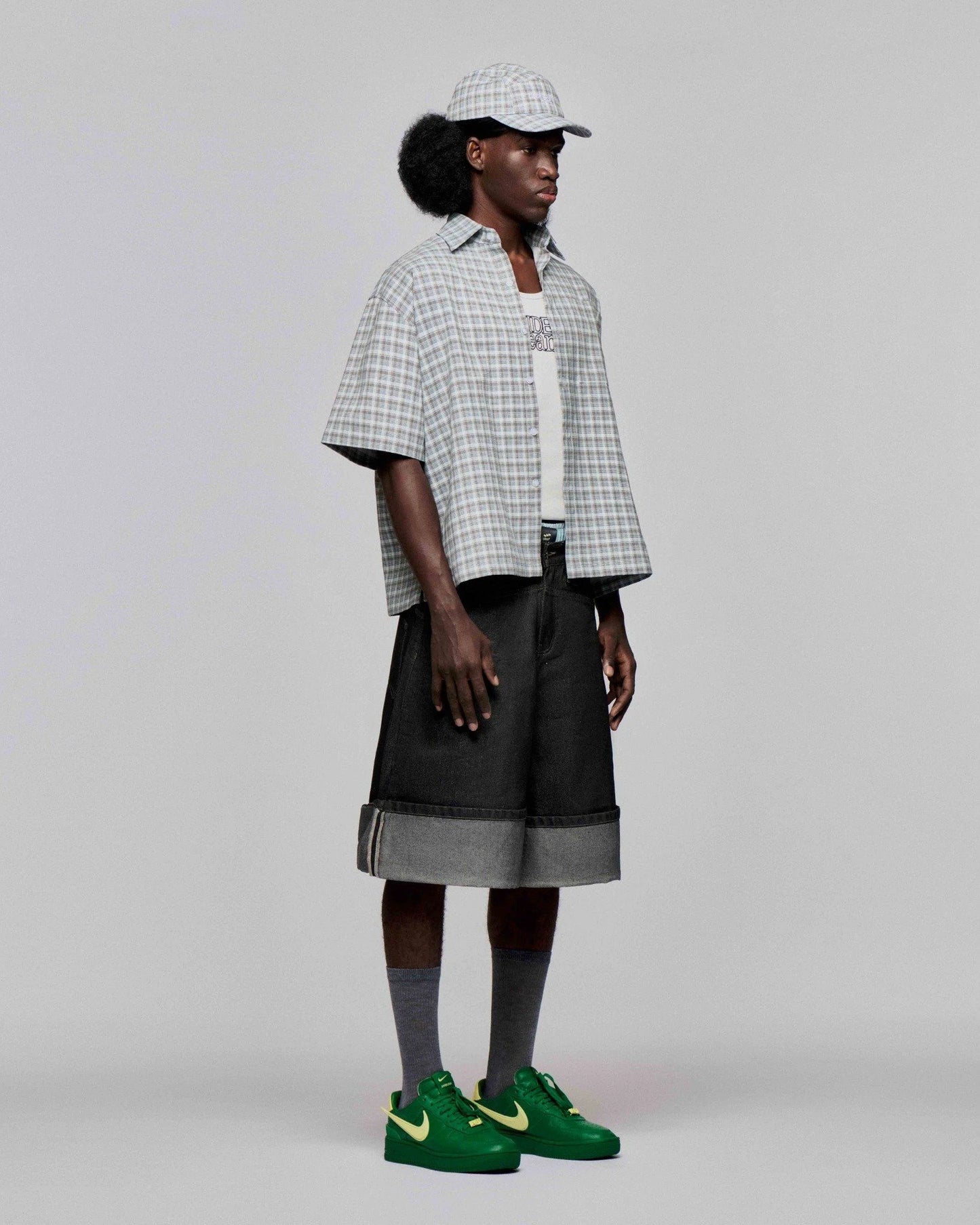 washed-black-overrolled-carpenter-shorts lider astoud