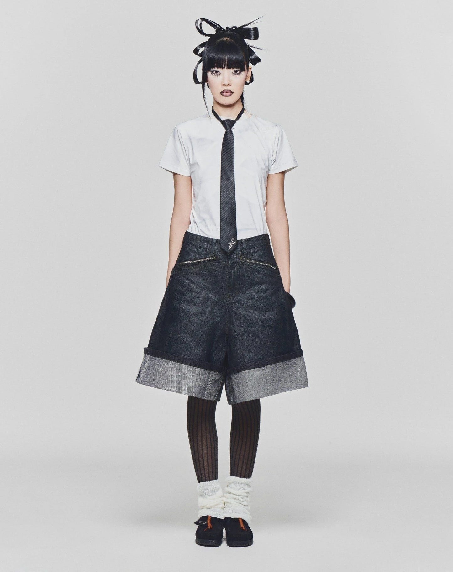 washed-black-overrolled-carpenter-shorts lider astoud