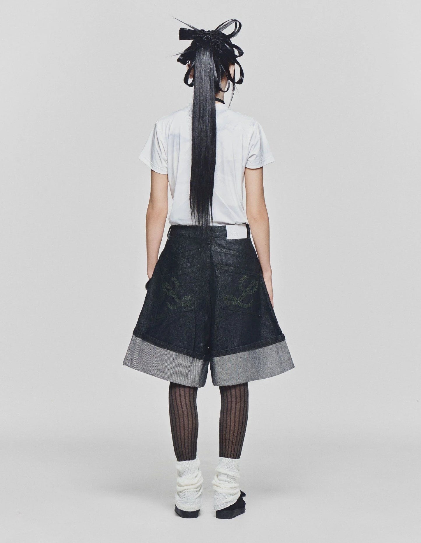 washed-black-overrolled-carpenter-shorts lider astoud