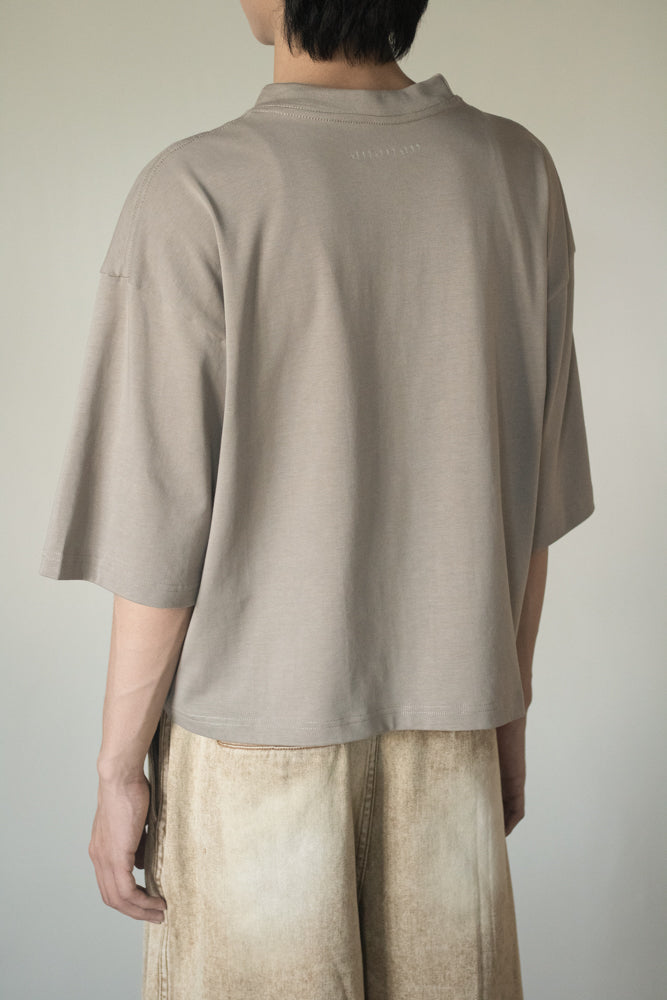 pinch-t-shirt-tan-the-idiot