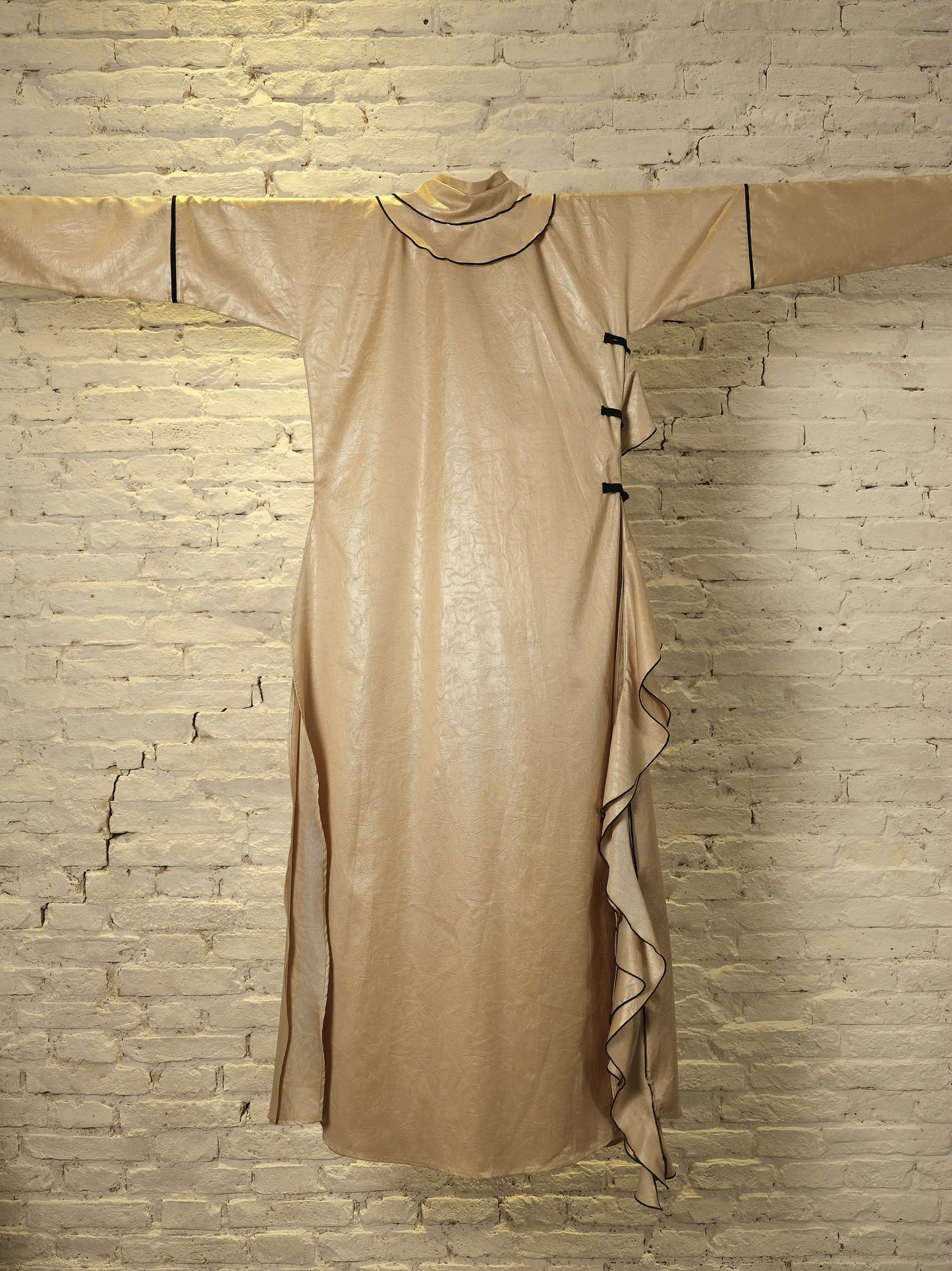 beige-miet-thu-ao-dai an heritage astoud