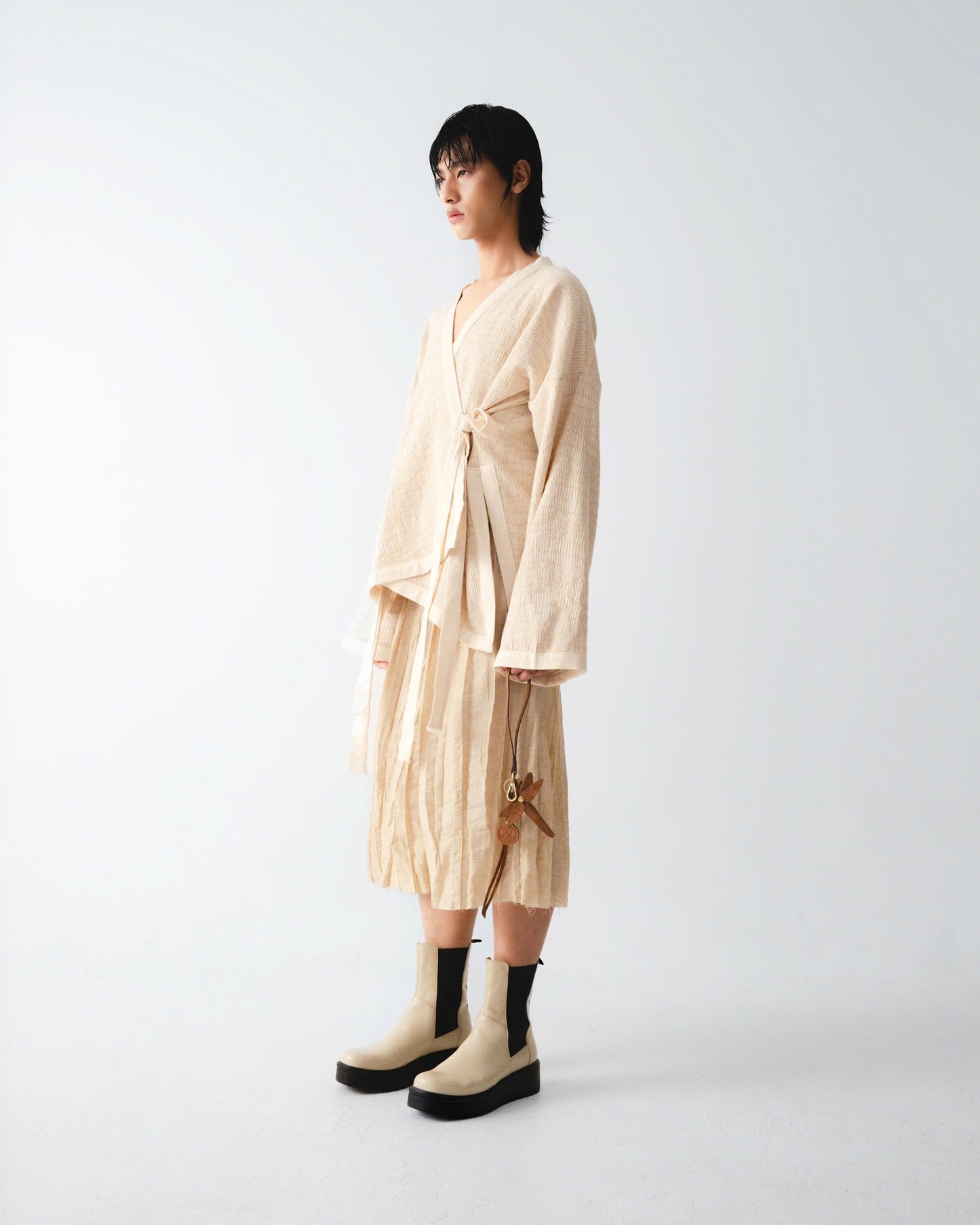 flood-season-linen-coat an heritage astoud