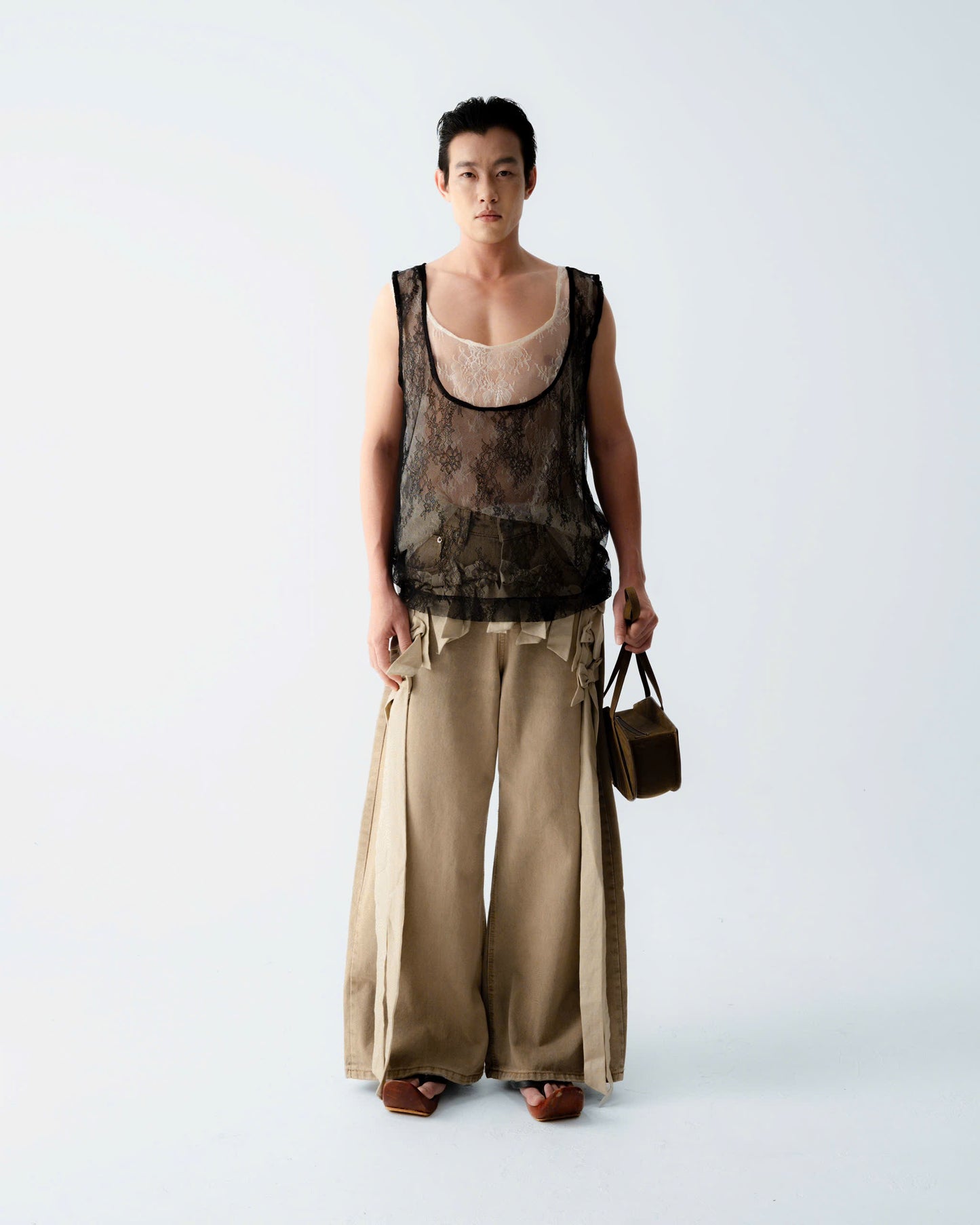 ao-anh-lace-tank-top an heritage astoud