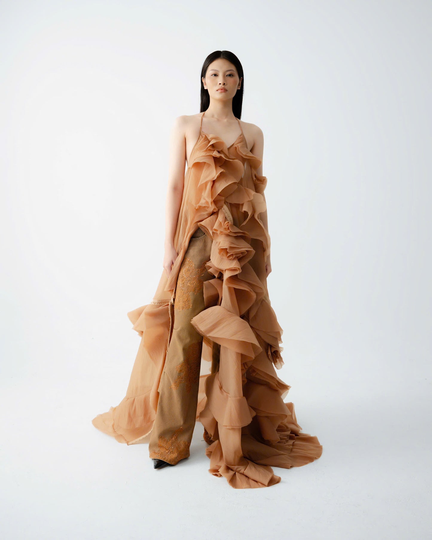 xung-xinh-ruffle-gown an heritage astoud
