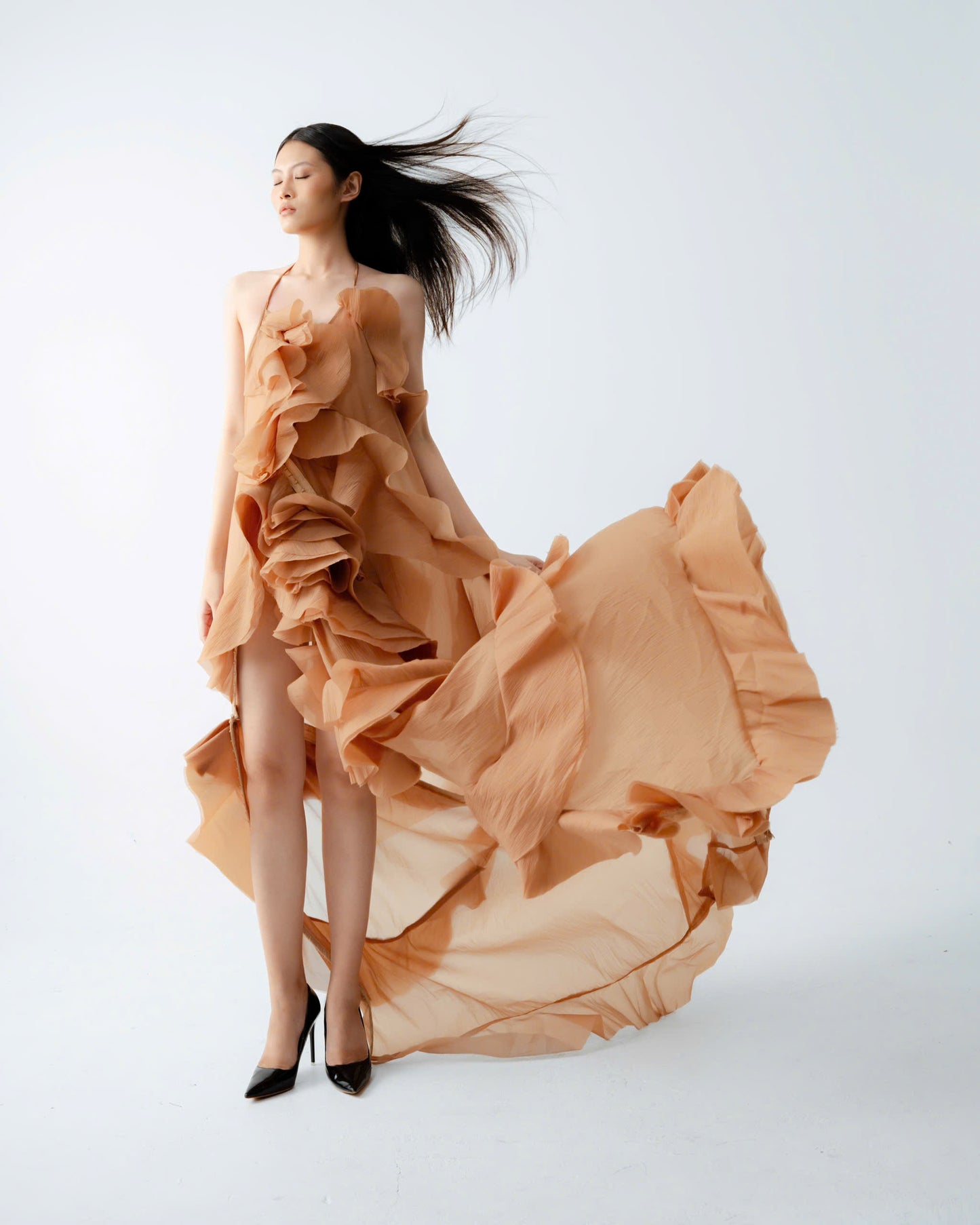 xung-xinh-ruffle-gown an heritage astoud