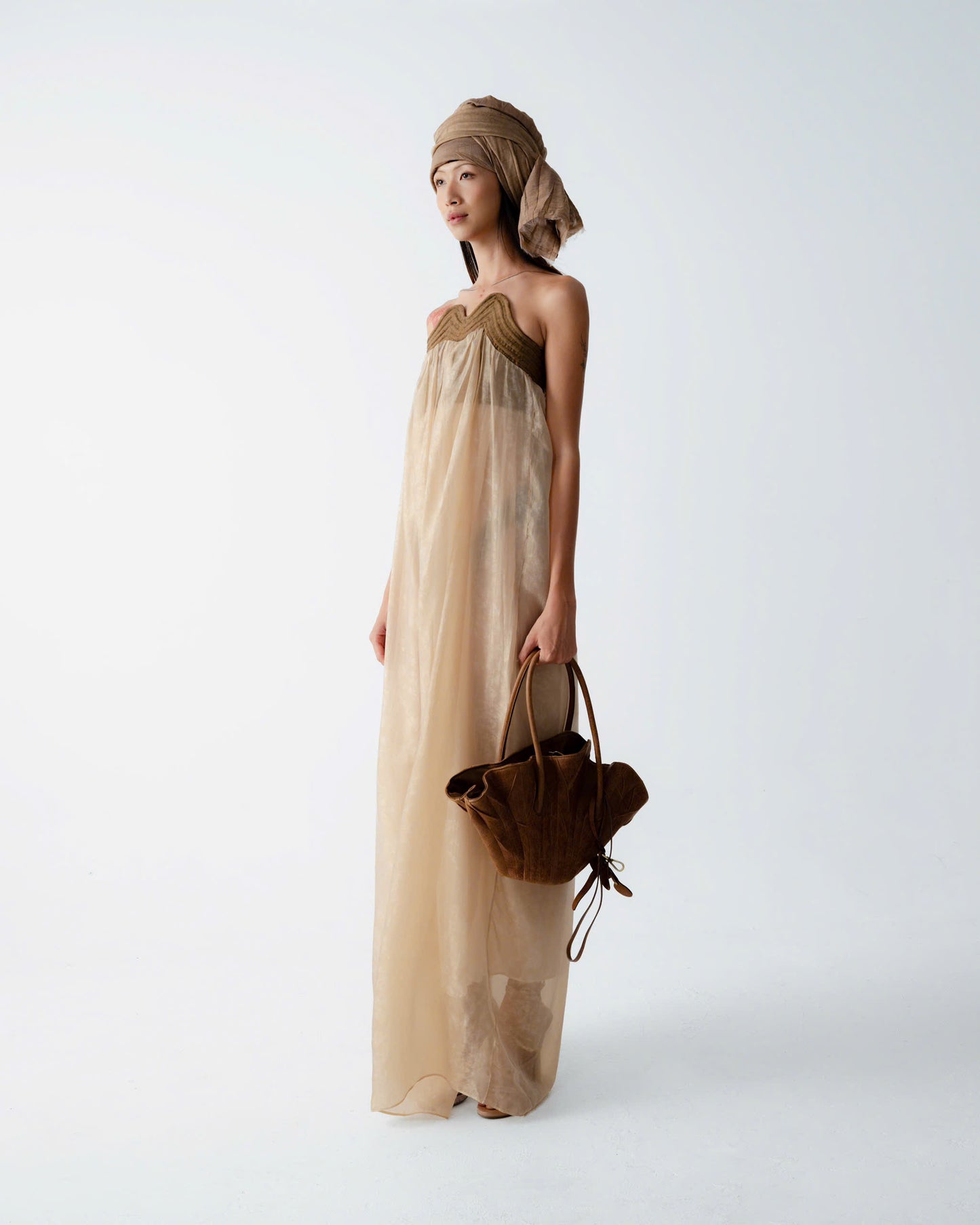 bang-lang-organza-strapless-gown an heritage astoud