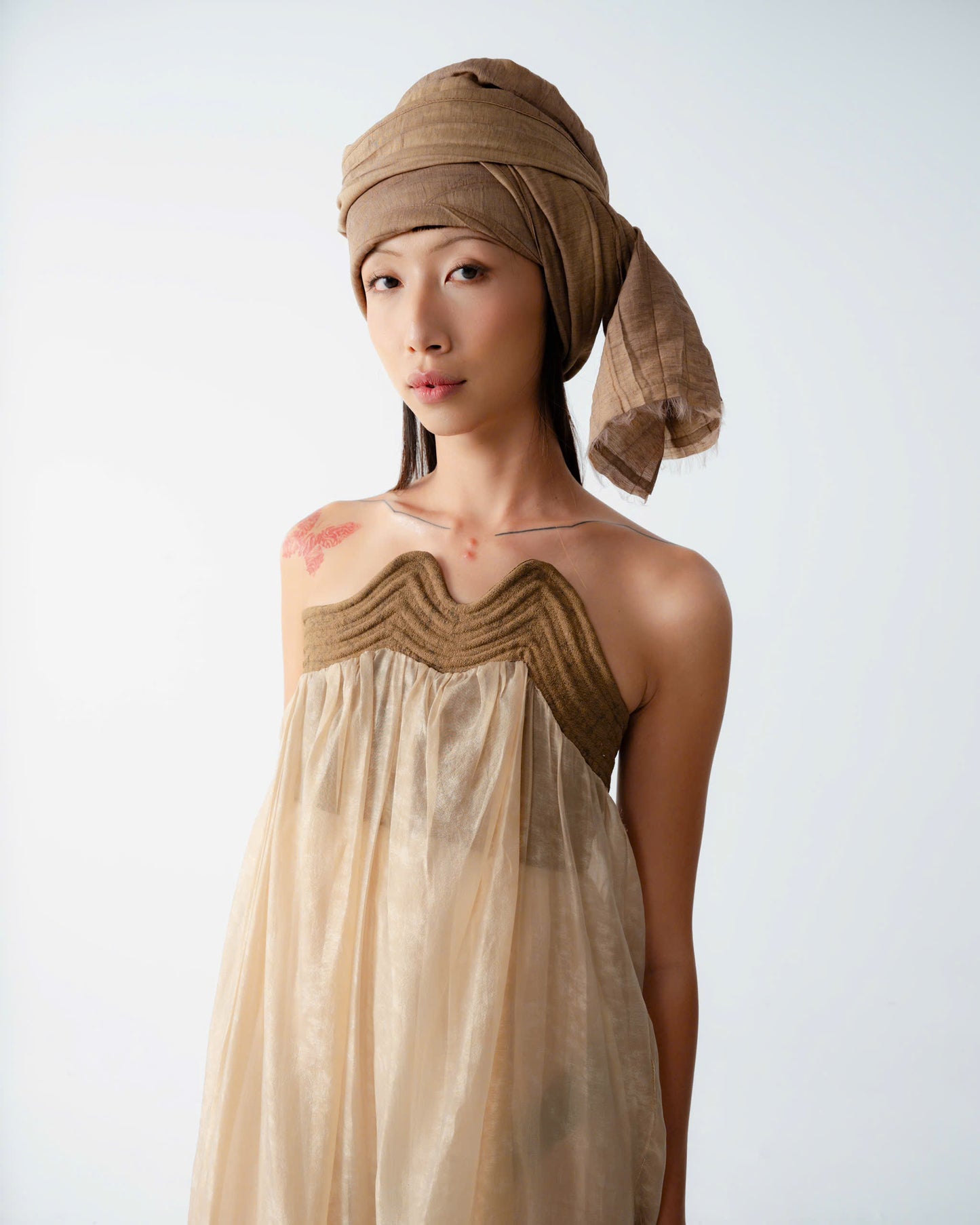 bang-lang-organza-strapless-gown an heritage astoud