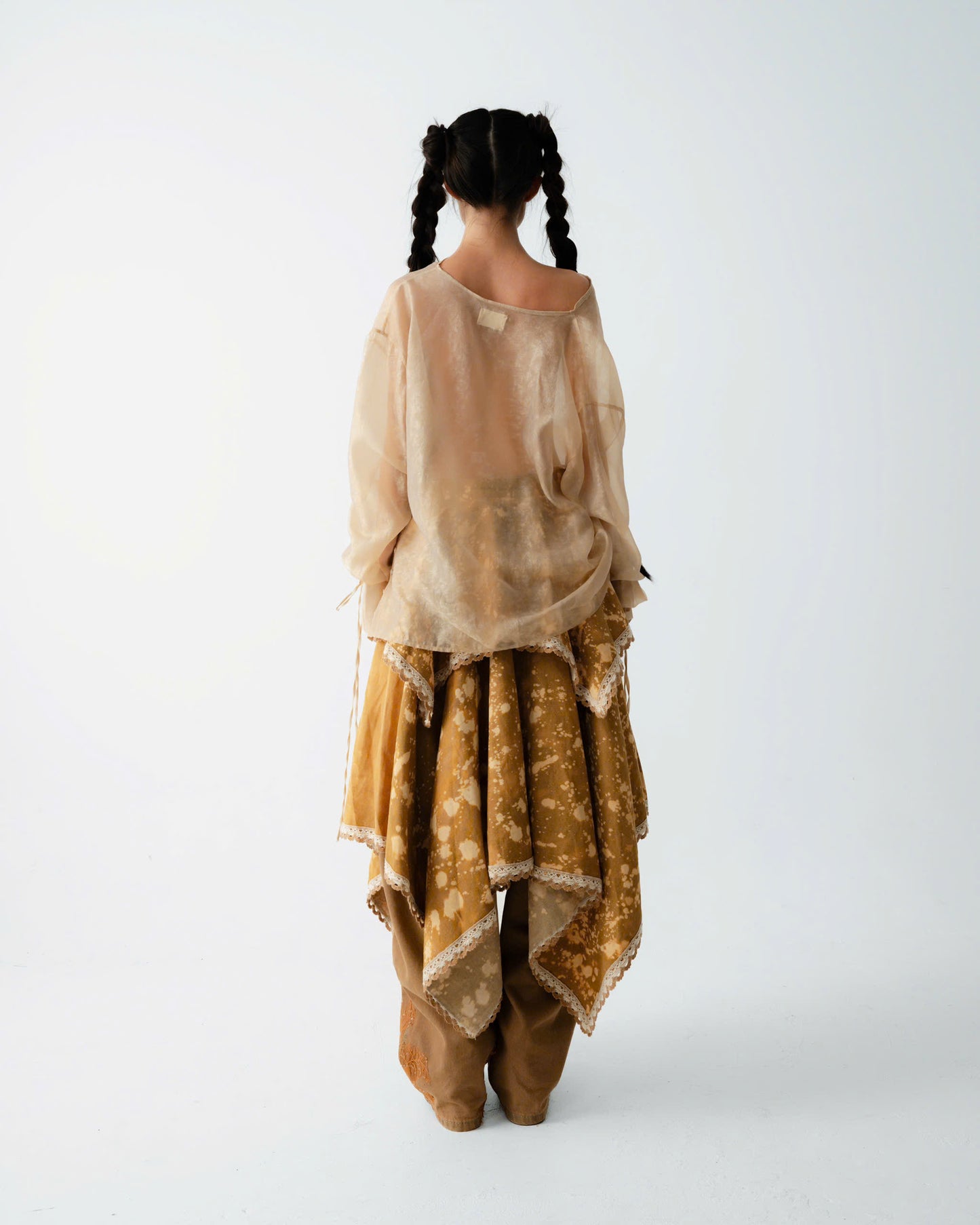 chap-chon-organza-blouse an heritage astoud