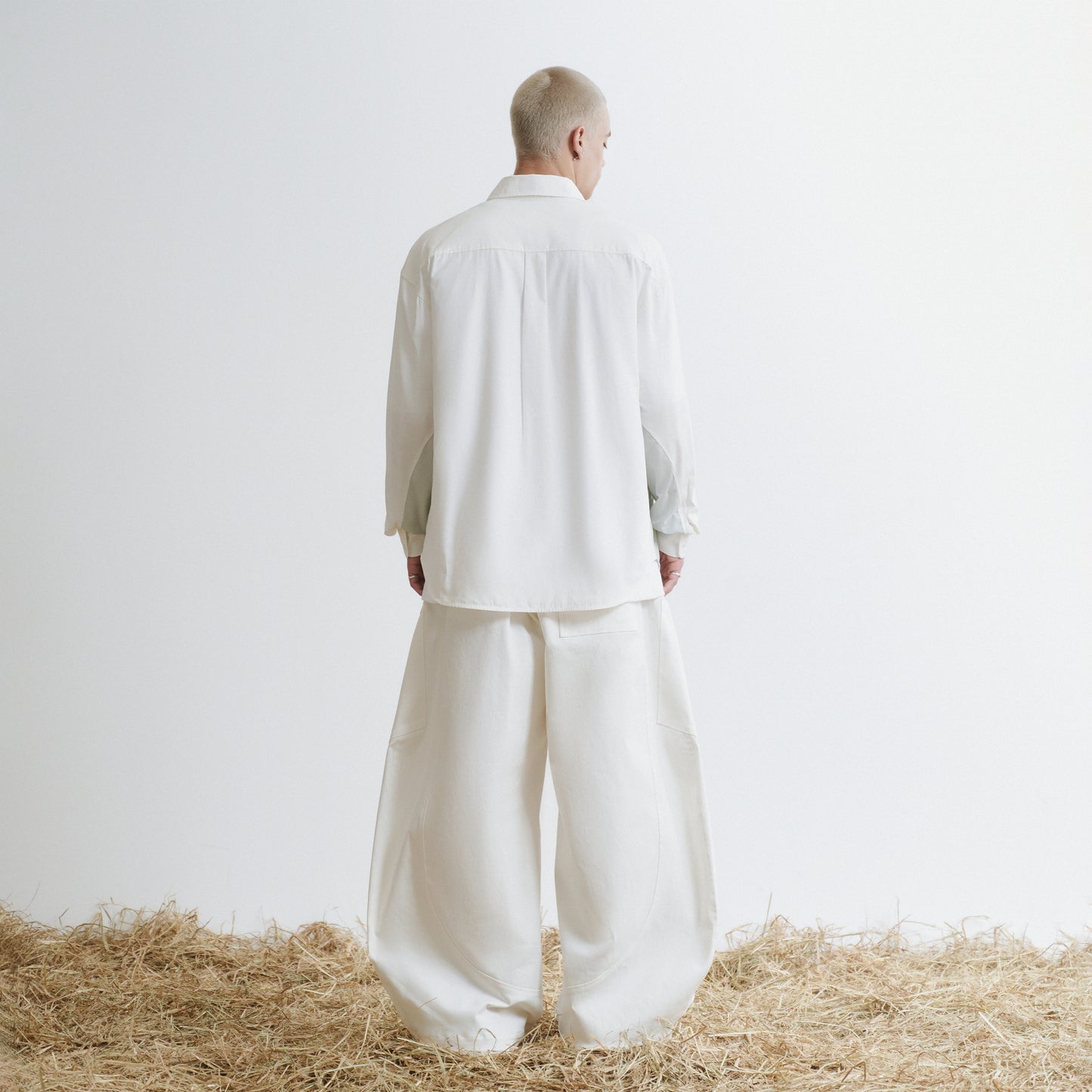 white-riso-oversize-shirt ain astoud