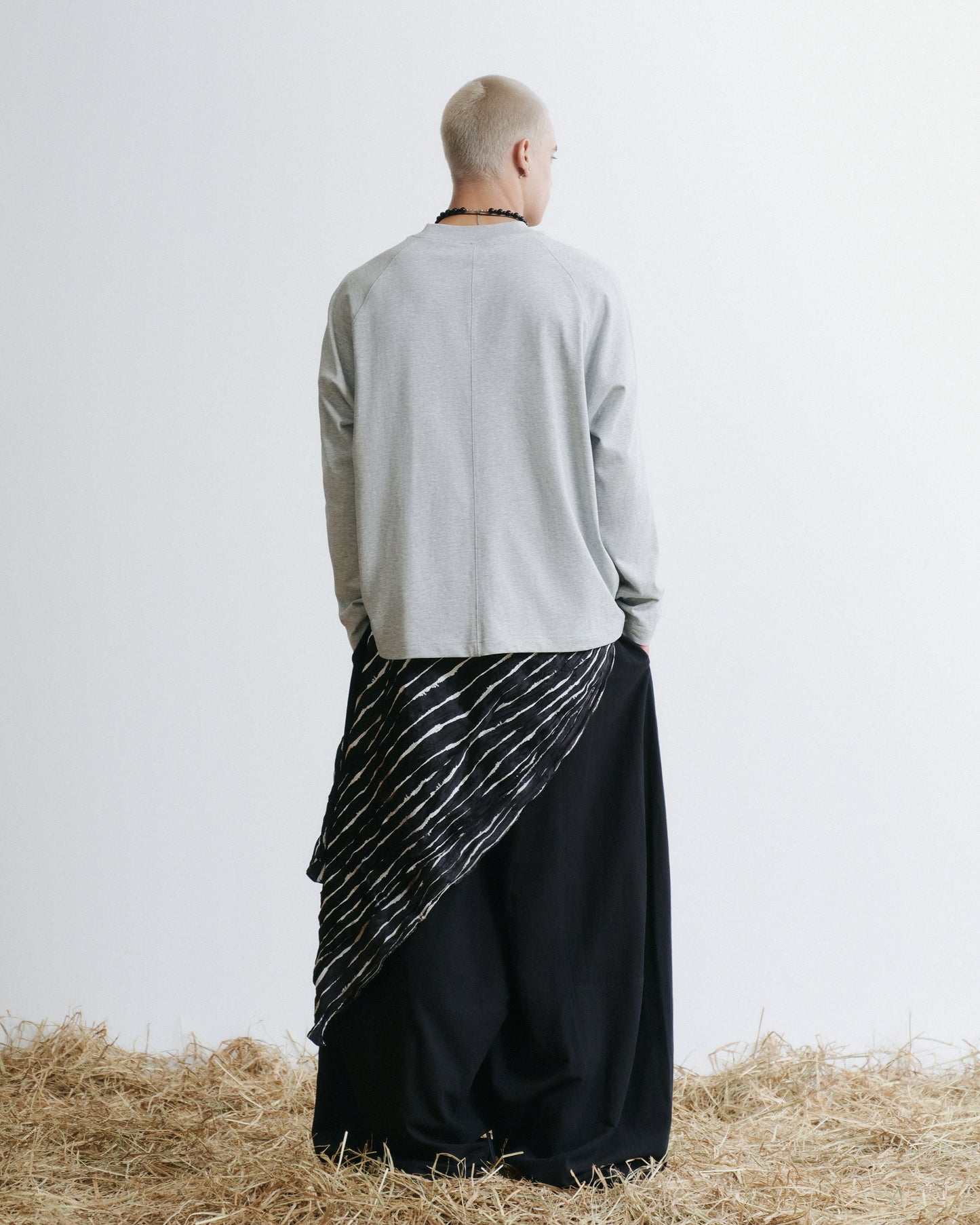 black-panellus-pants ain astoud