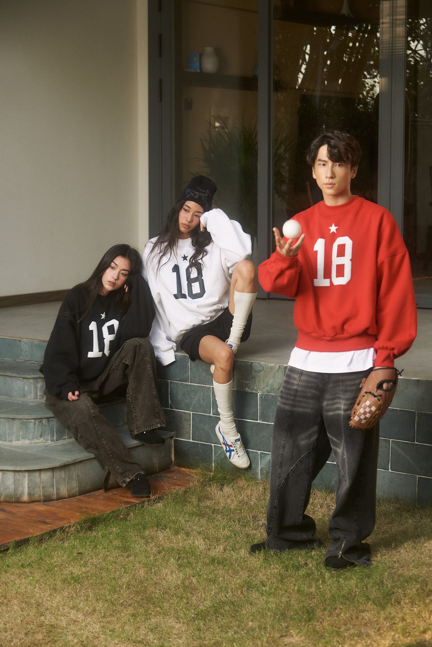 sw8-balance-number-sweater-black fnos astoud