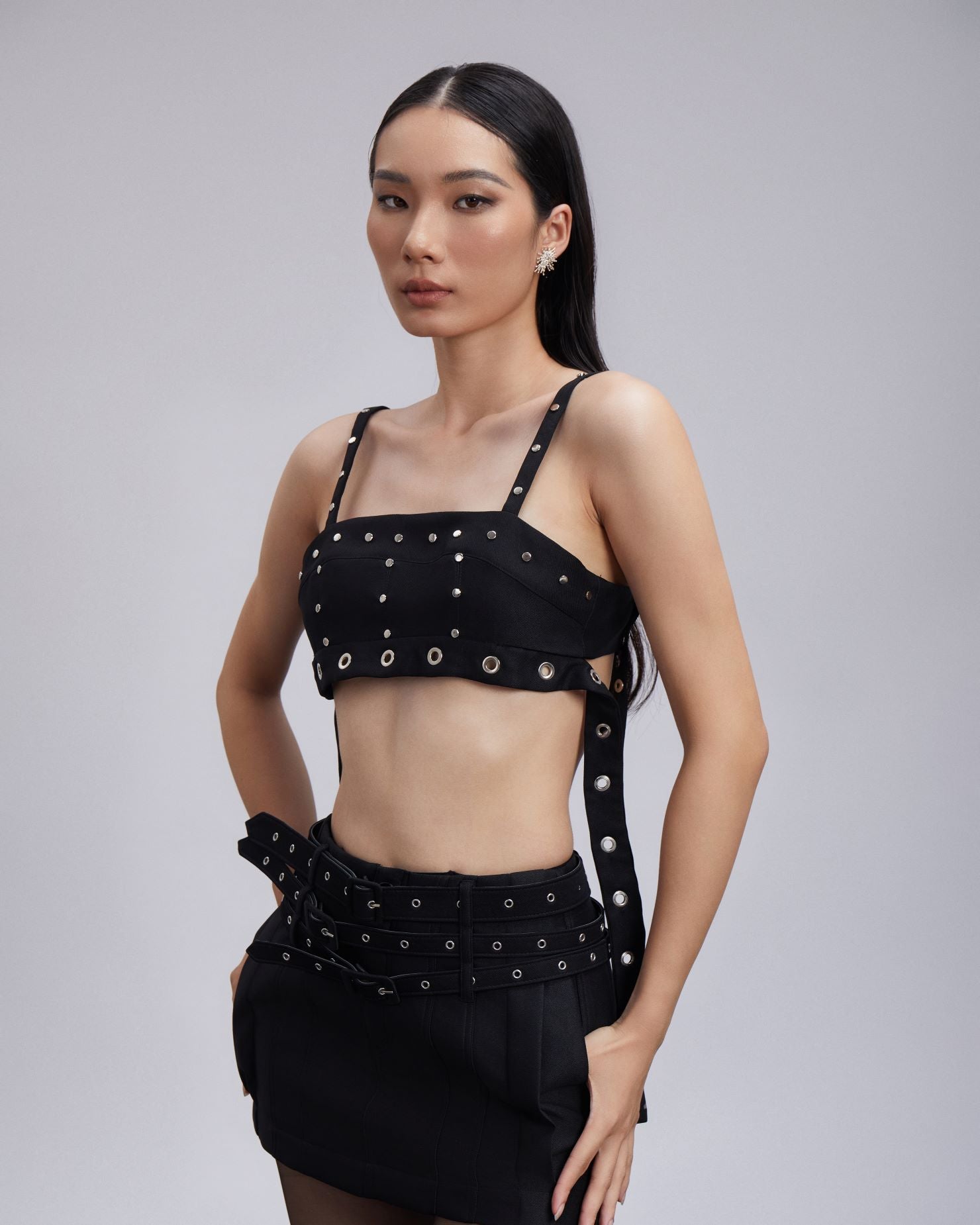 pierced-tube-top-black-CAOSTU