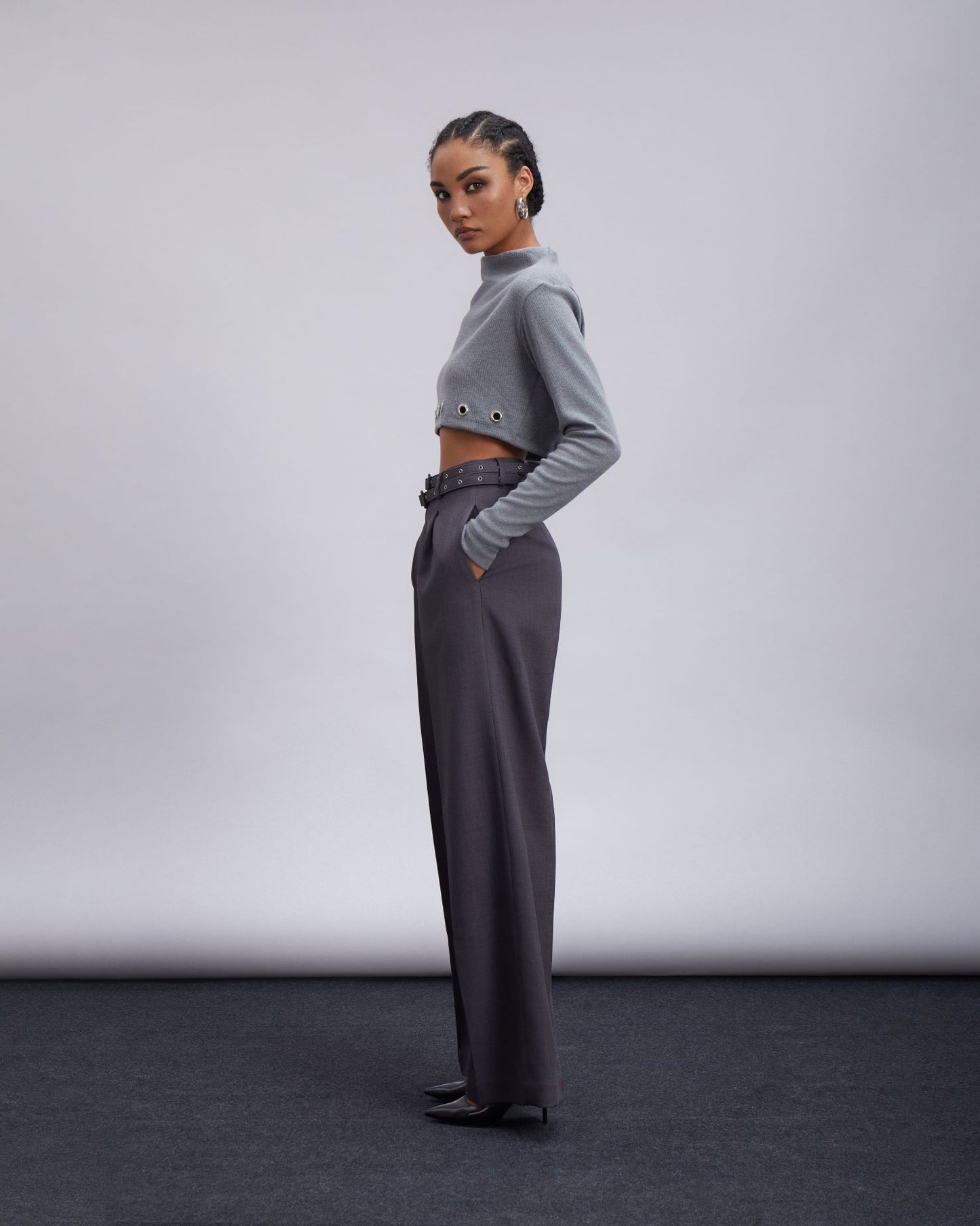 knit-crop-top-grey-CAOSTU