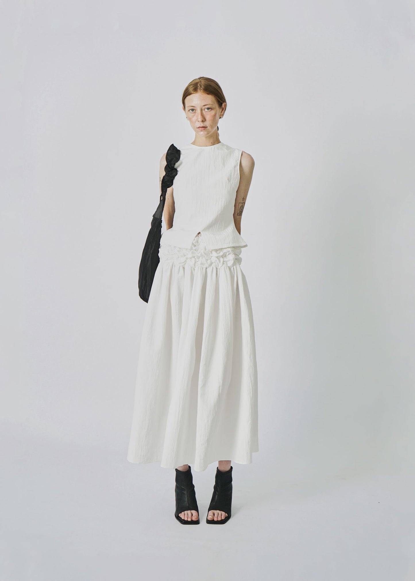 yoko-v-back-sleeveless-top-MAYNE STUDIOS
