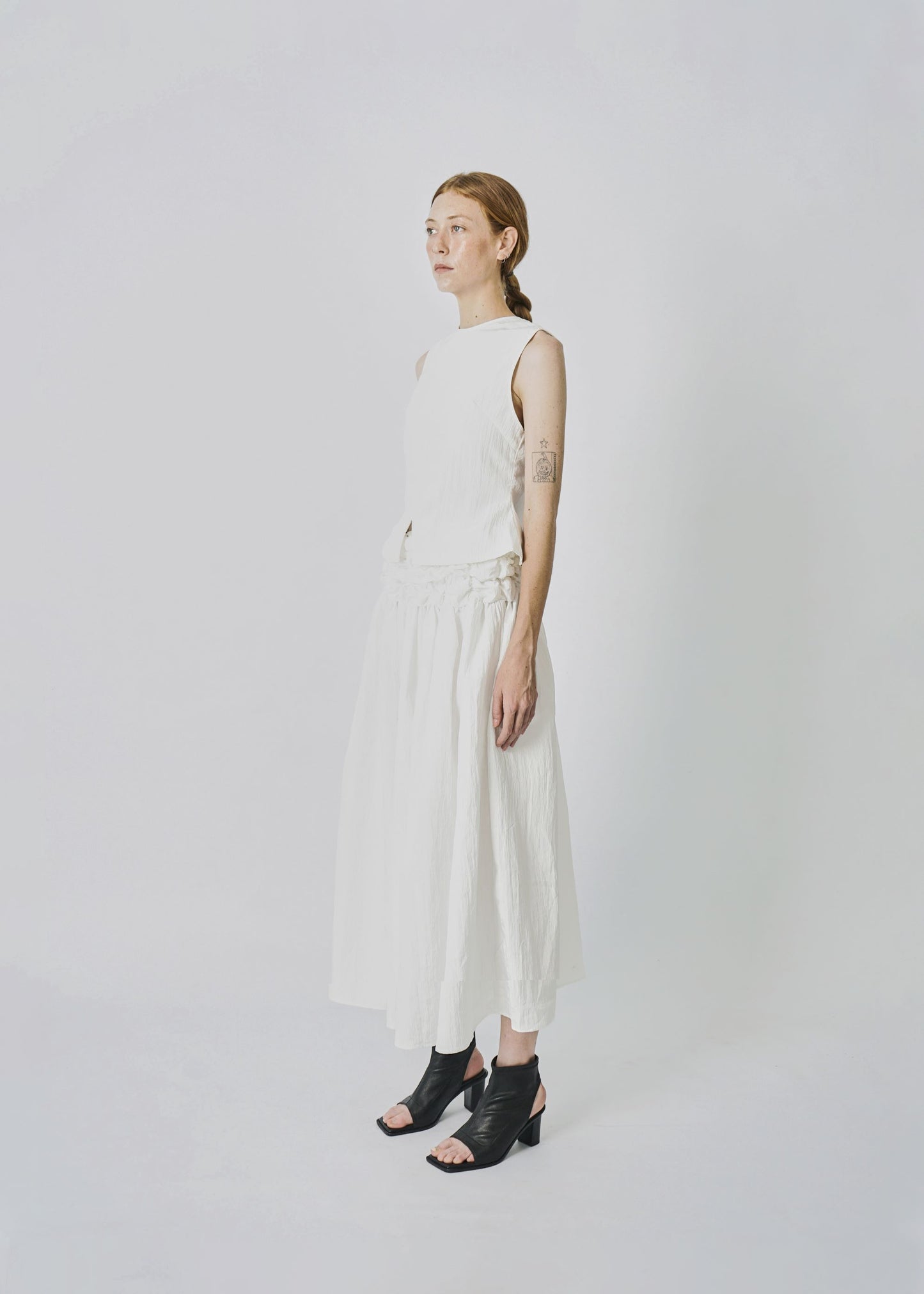 yoko-v-back-sleeveless-top-MAYNE STUDIOS