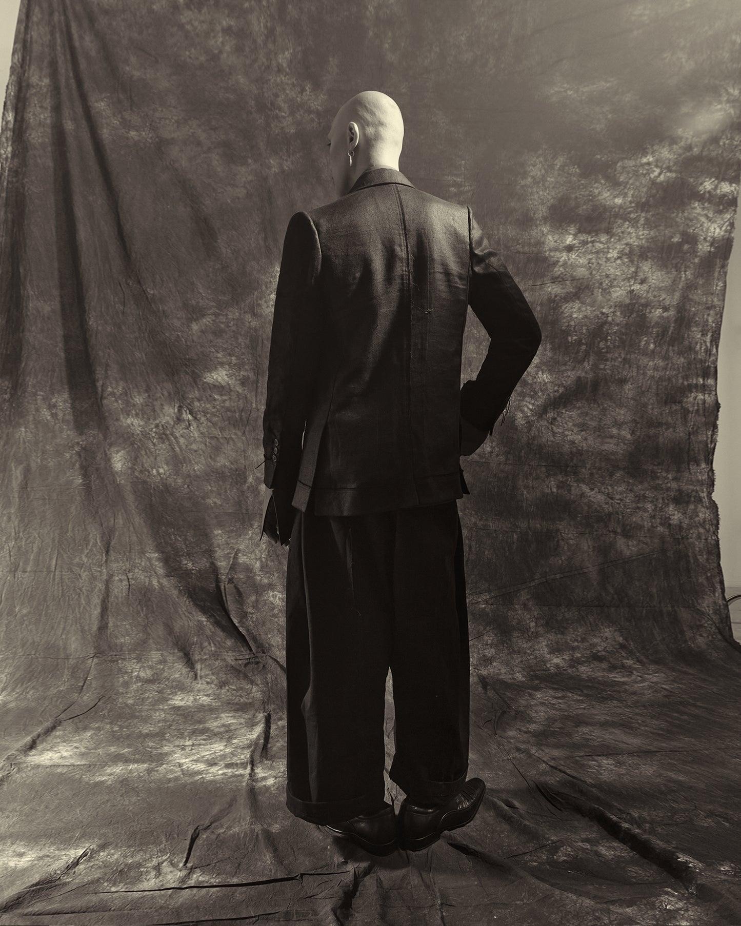 charcoal-linen-blazer kimtr astoud