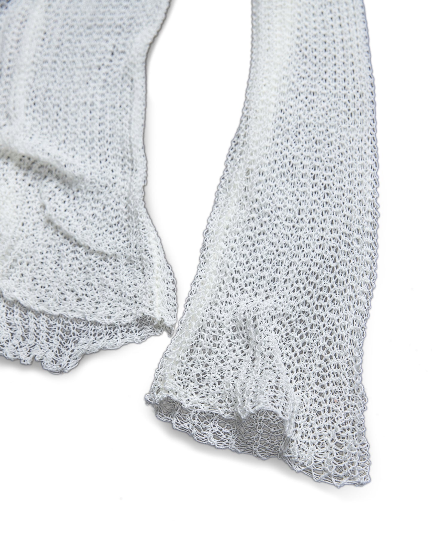 tmprary-mesh-white-hoodie astoud goldie