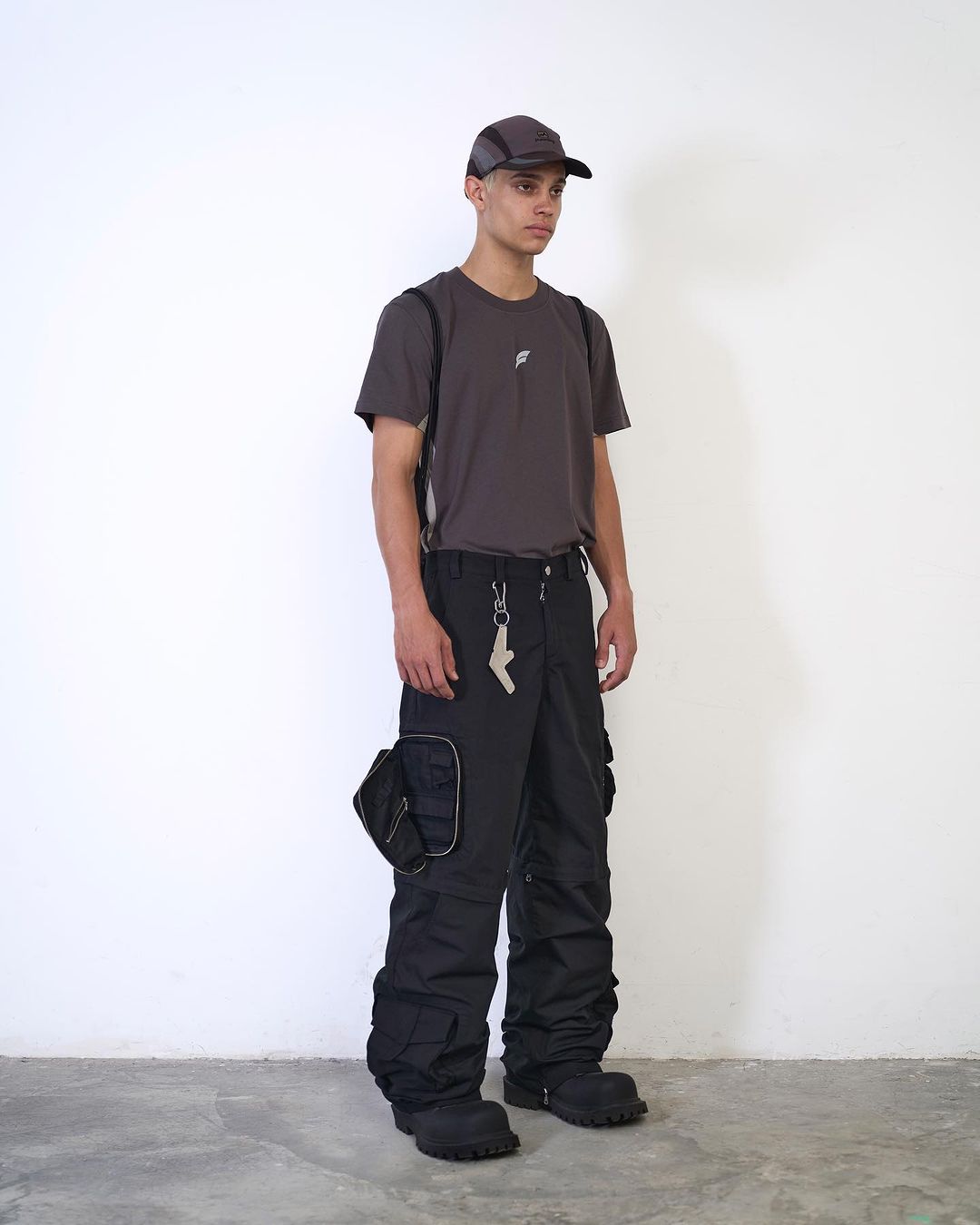dark-gray-paneled-t-shirt-FRAGILE-CLUB-ASTOUD