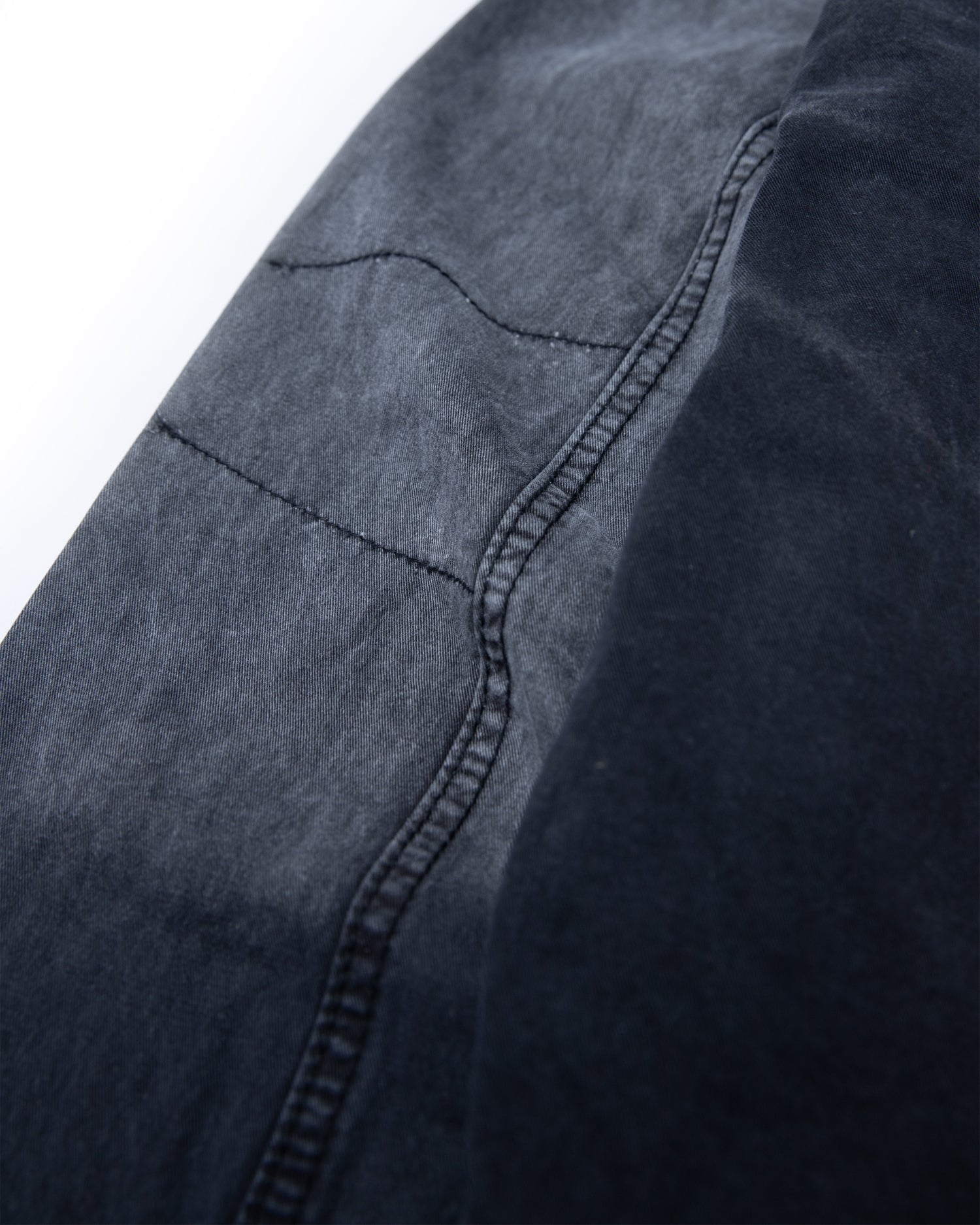 black-dyed-washed-shirt-GOLDIE-astoud