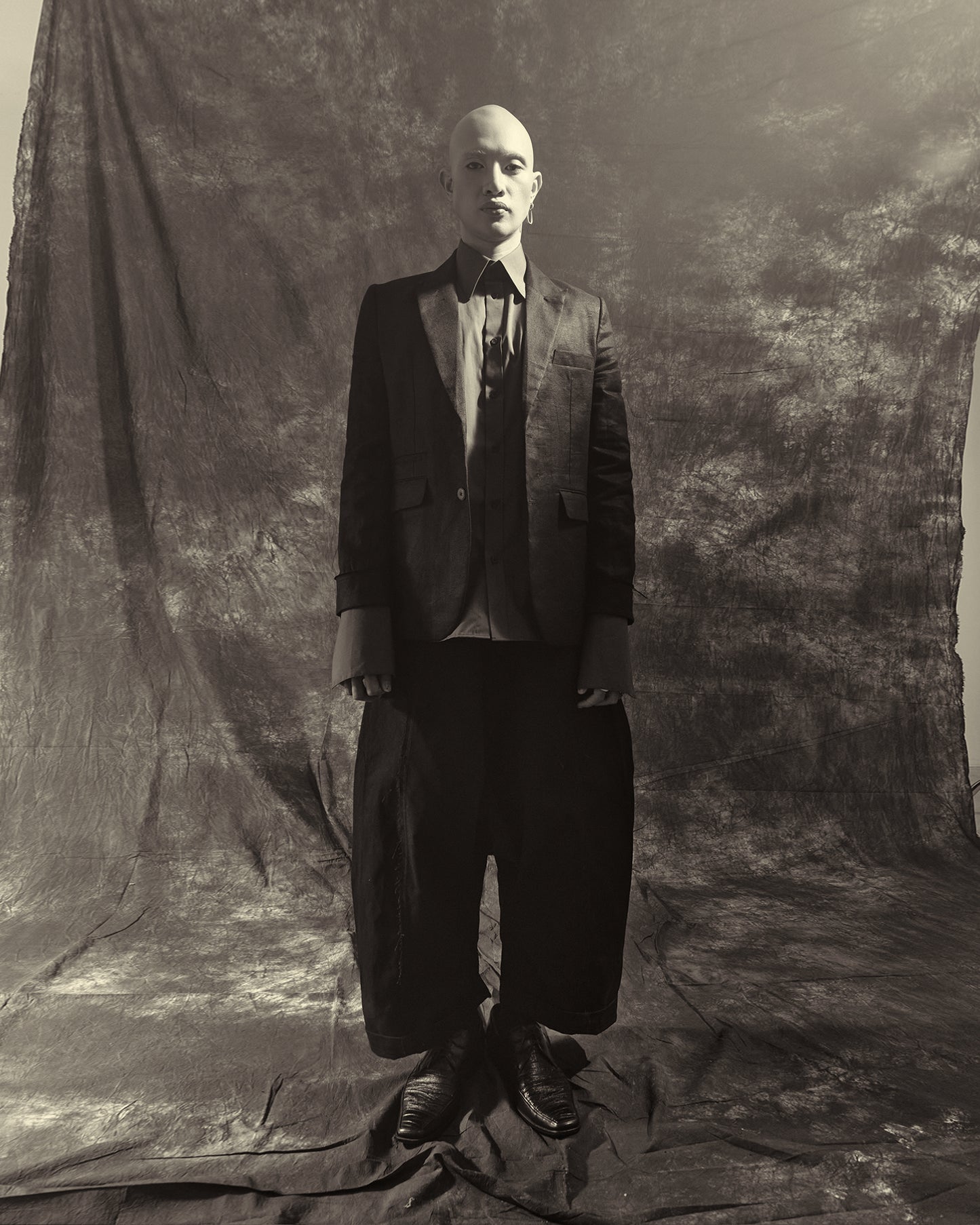 charcoal-linen-blazer kimtr astoud