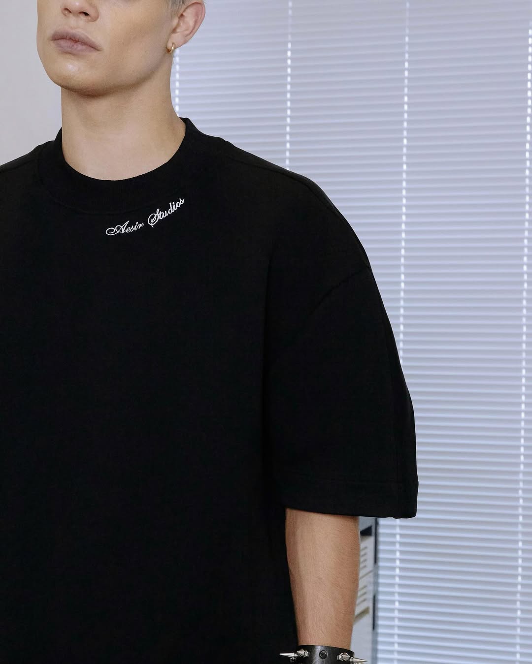 ssss-men-black-signature-balloon-t-shirt aesir astoud
