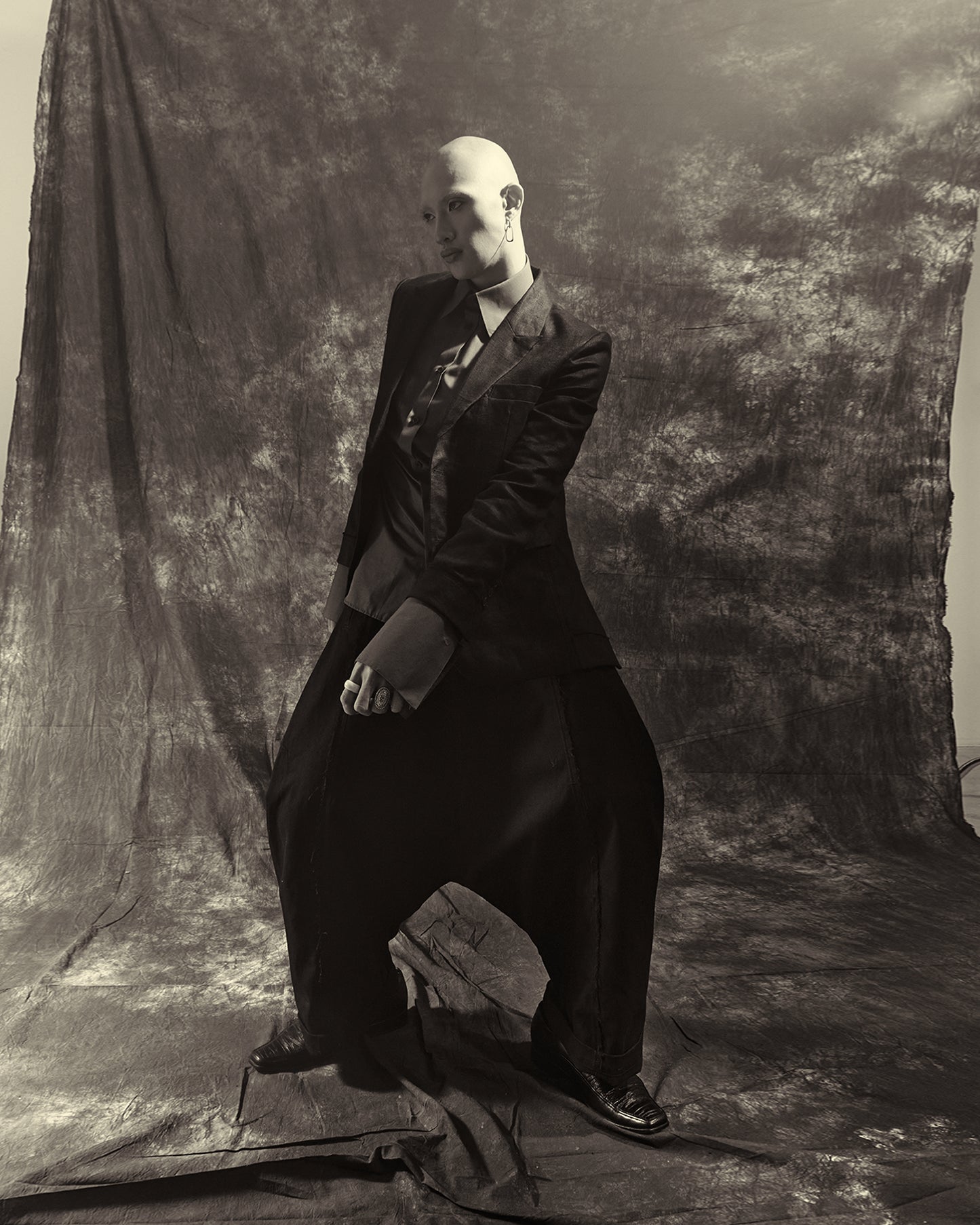 charcoal-linen-blazer kimtr astoud