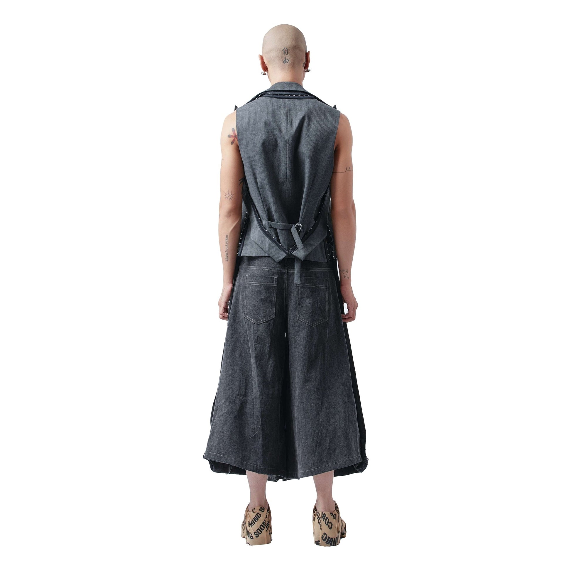 box-short-pants-DUC-STUDIO