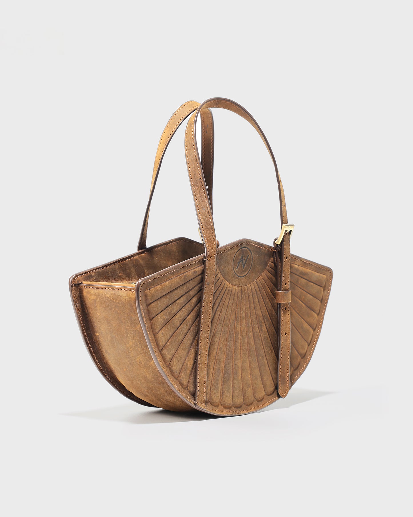 flabellum-leather-bag an heritage astoud