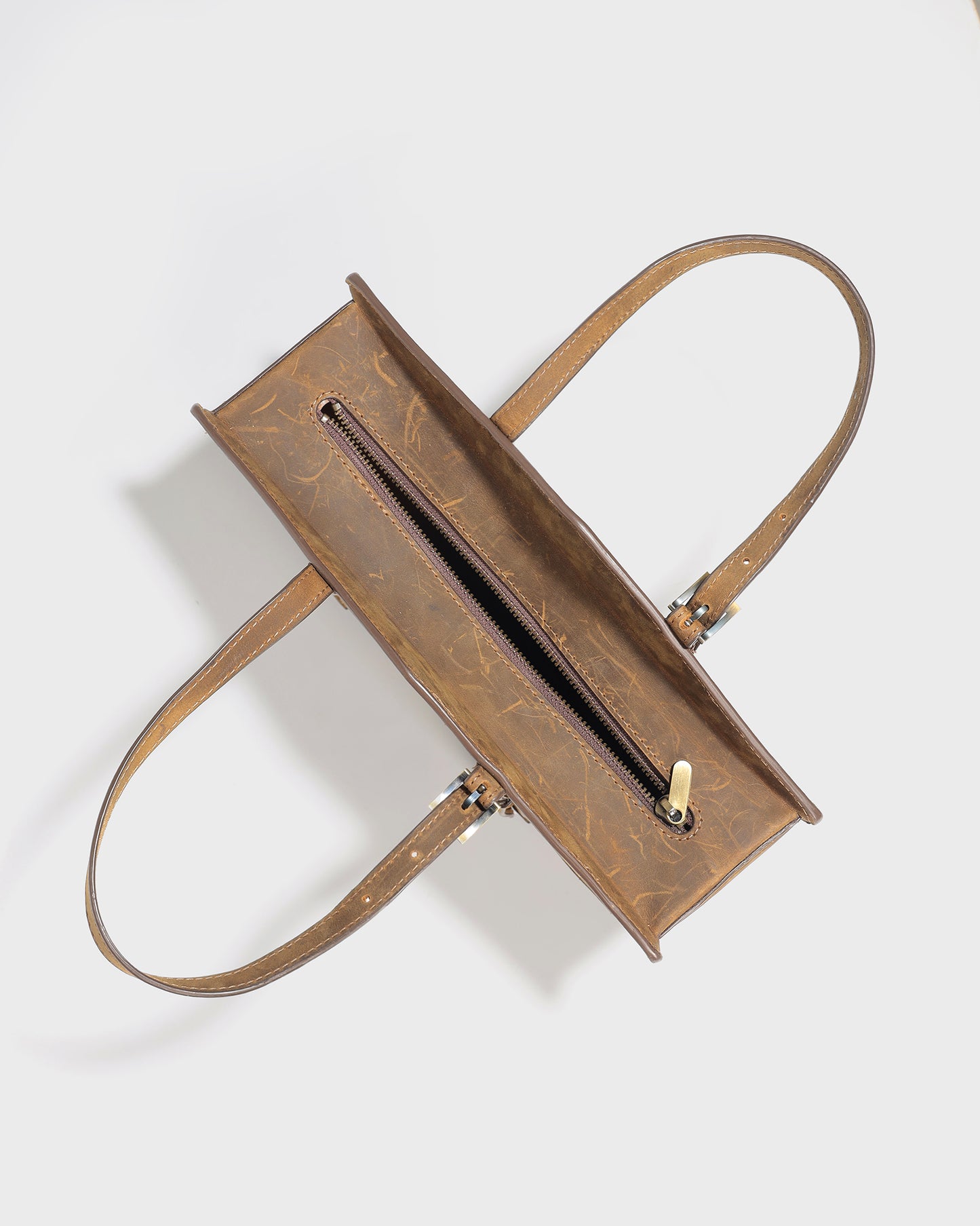 flabellum-leather-bag an heritage astoud