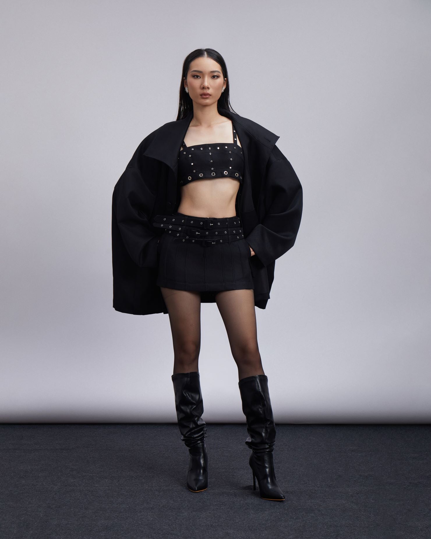 pierced-tube-top-black-CAOSTU