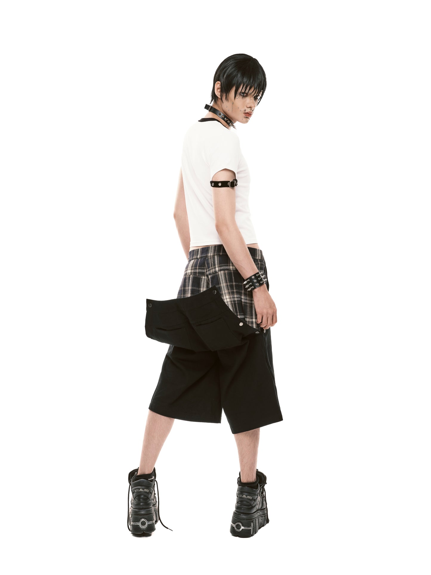 ssss-men-black-fracture-layer-shorts aesir astoud