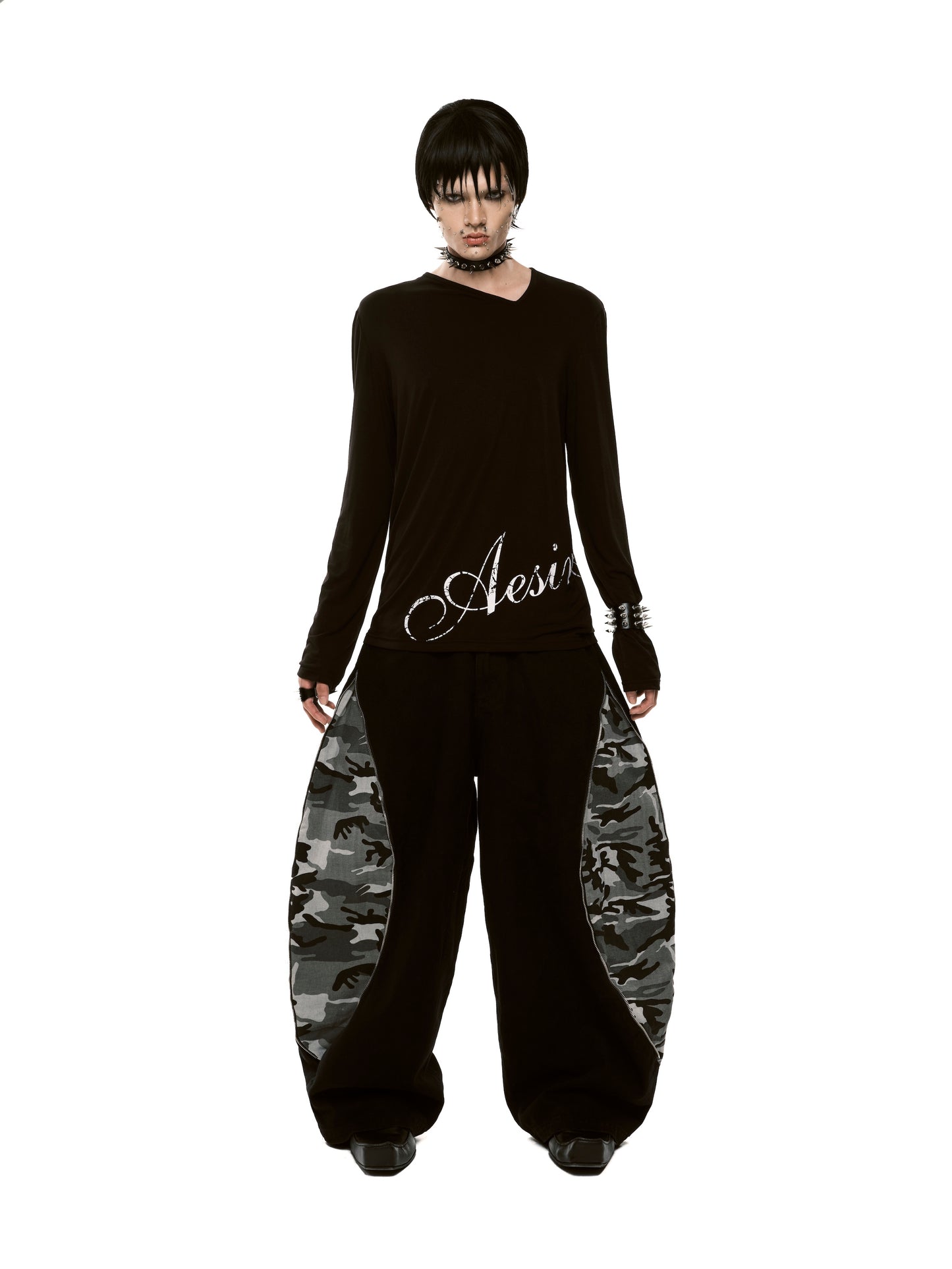 ssss-men-black-frisson-camo-zip-balloon aesir astoud