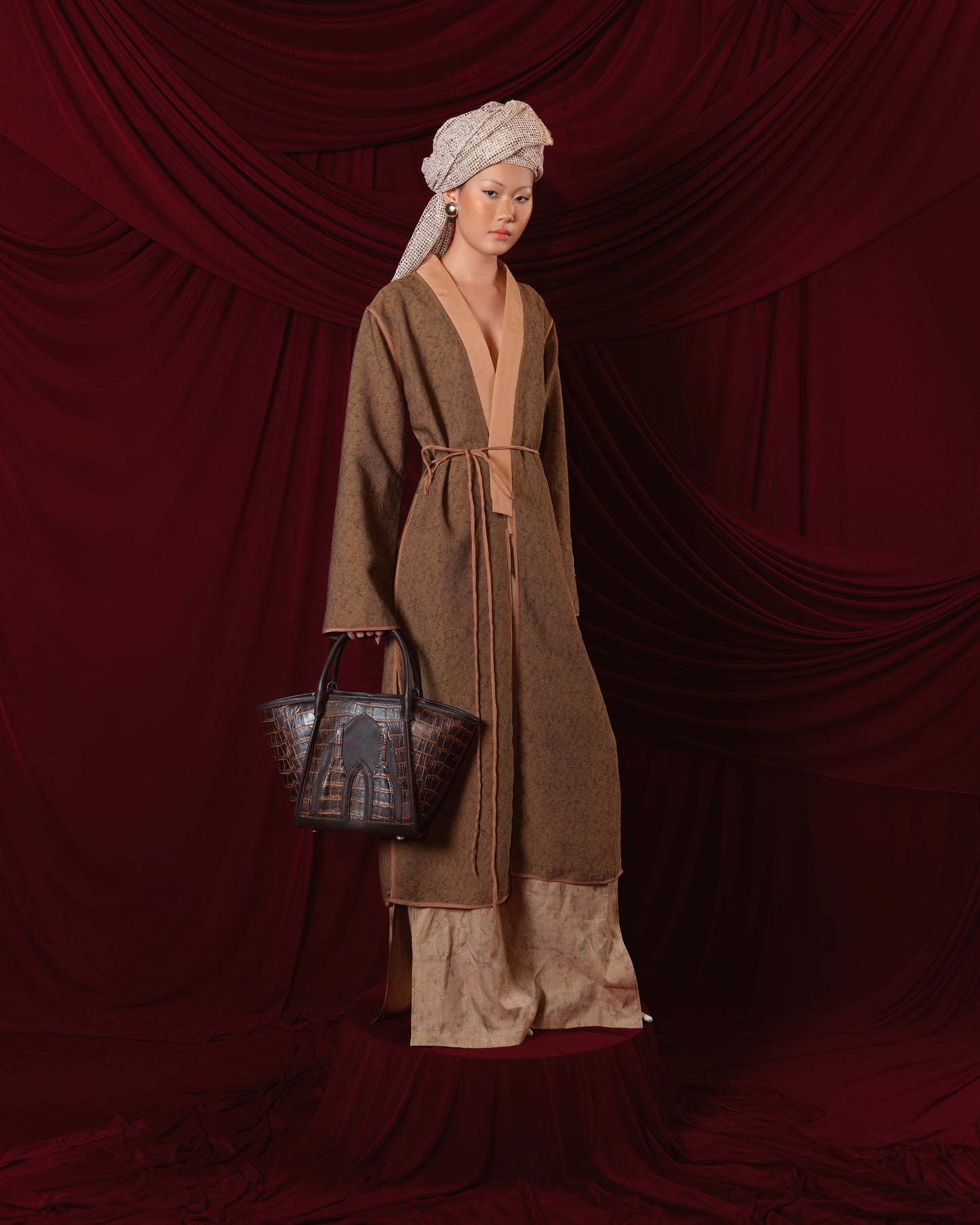 moss-brown-song-dai-robe-top an heritage astoud