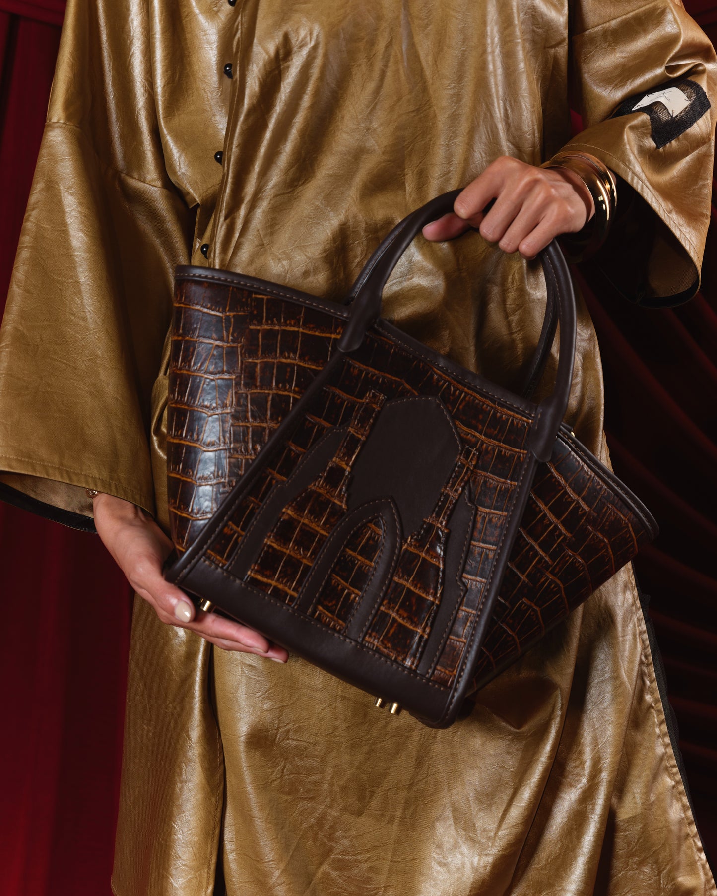 hun-duc-leather-bag an heritage astoud