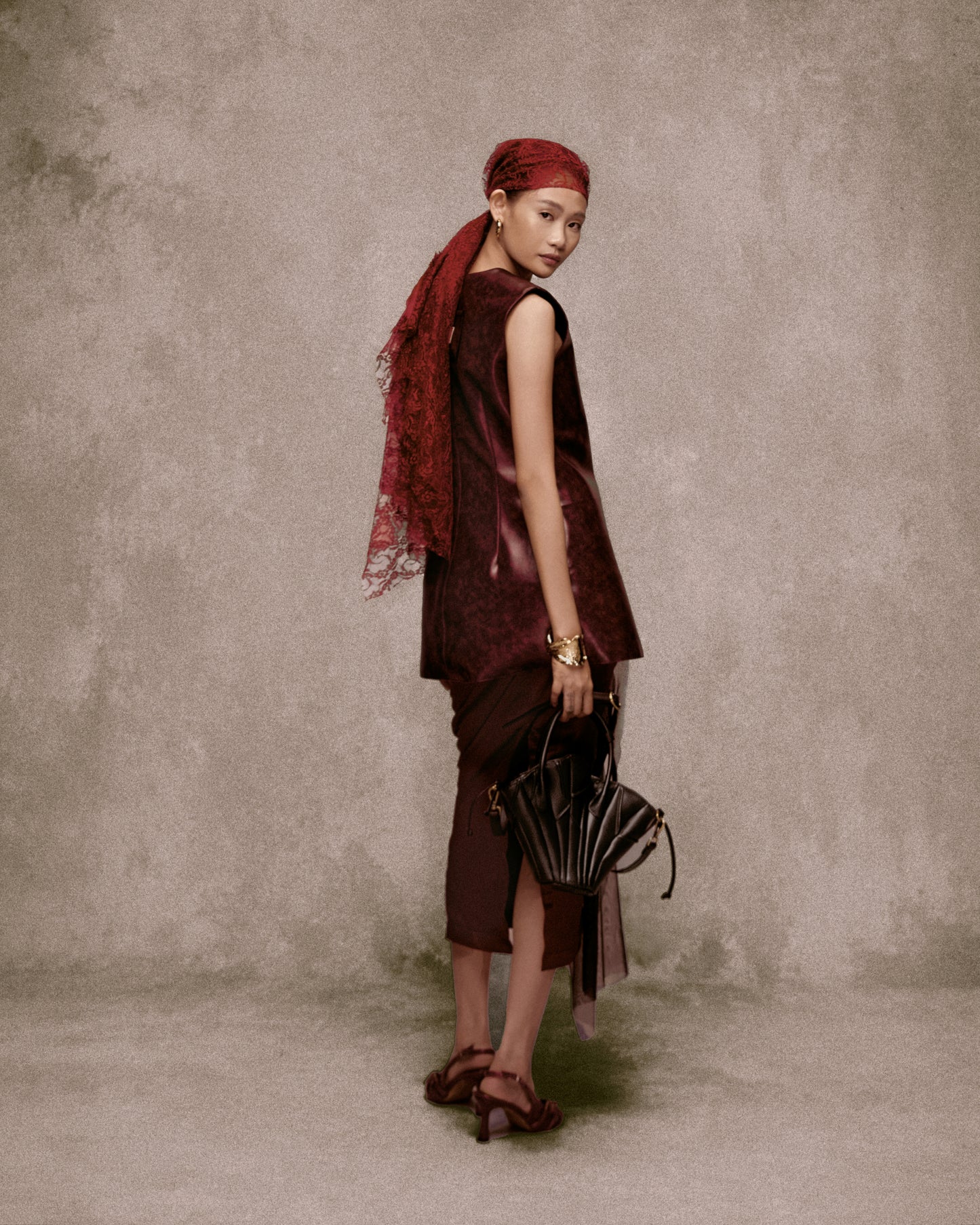 Rivière Saigon Lace Turban AN HERITAGE ASTOUD