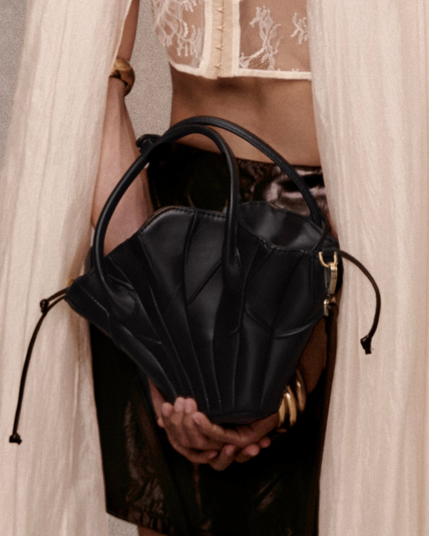 Sac en cuir Hun Đúc