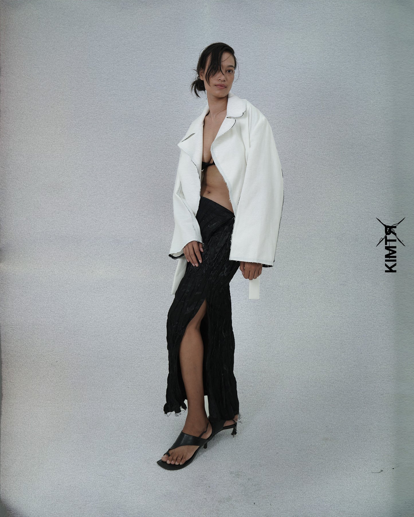 black-light-smoke-jacket kimtr astoud